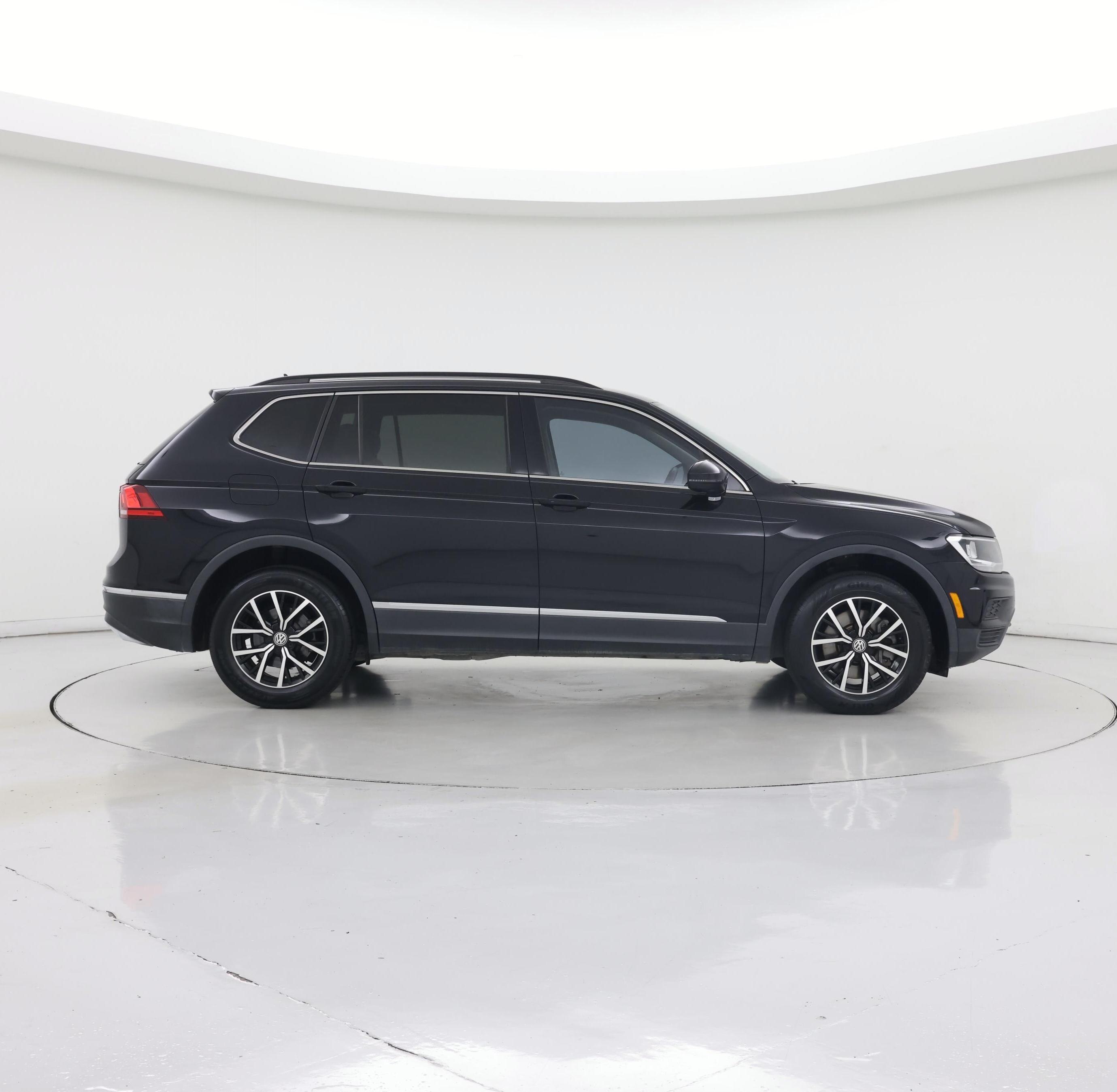 Thumbnail: 2021 Volkswagen Tiguan - 7