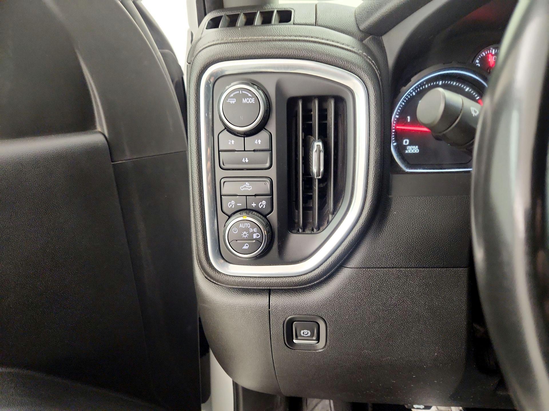 Thumbnail: 2023 Chevrolet Silverado 2500 - 13