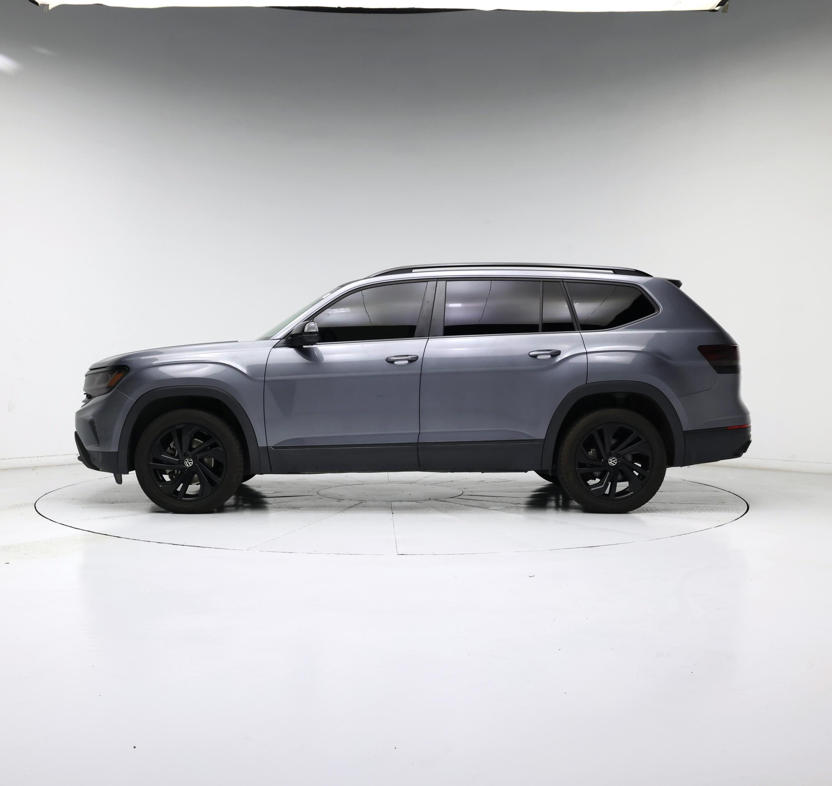 Thumbnail: 2021 Volkswagen Atlas - 3