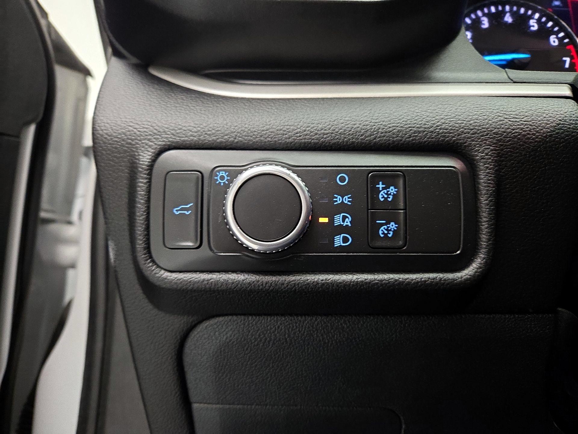 Thumbnail: 2021 Ford Explorer - 13