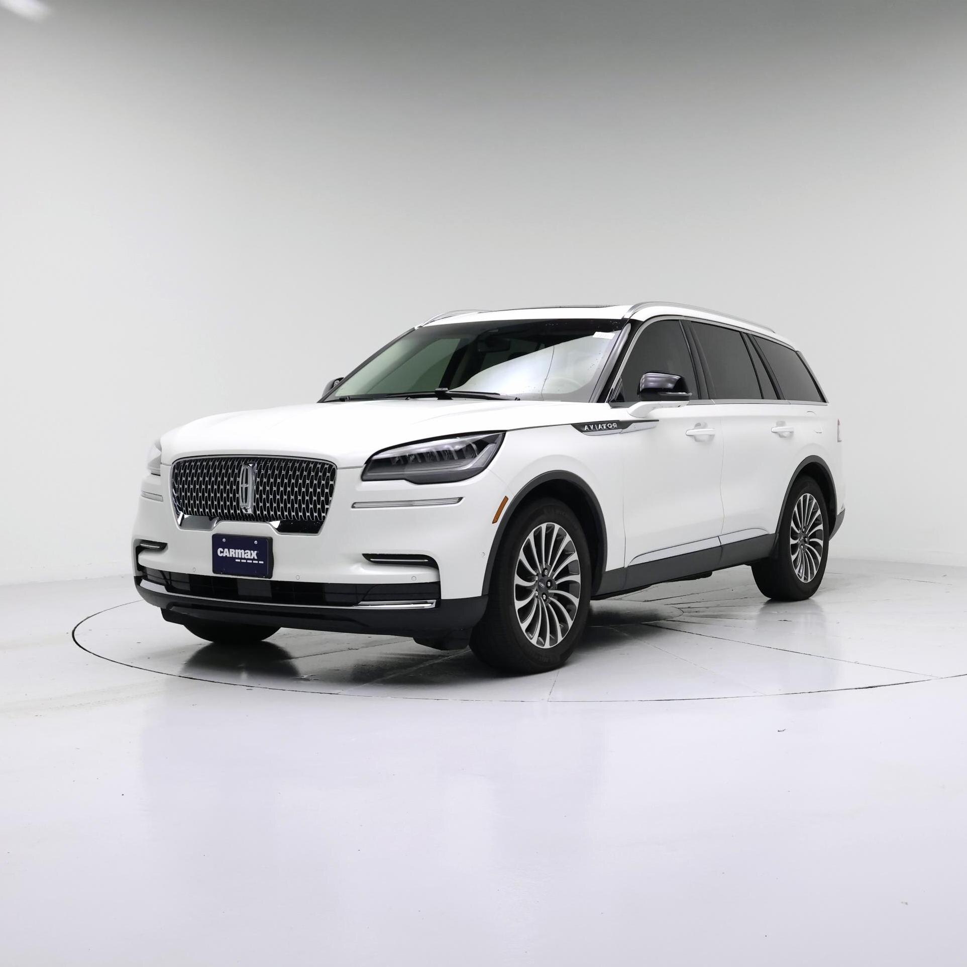 Thumbnail: 2023 Lincoln Aviator - 4