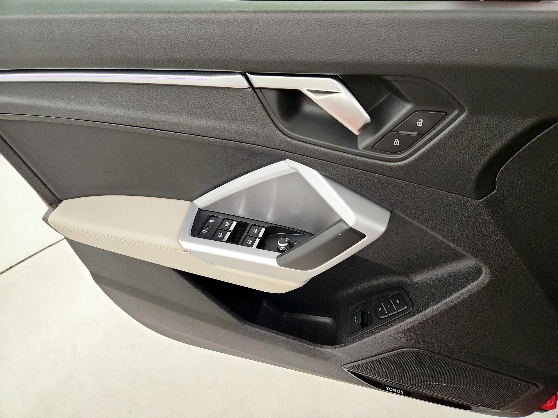 Thumbnail: 2022 Audi Q3 - 12