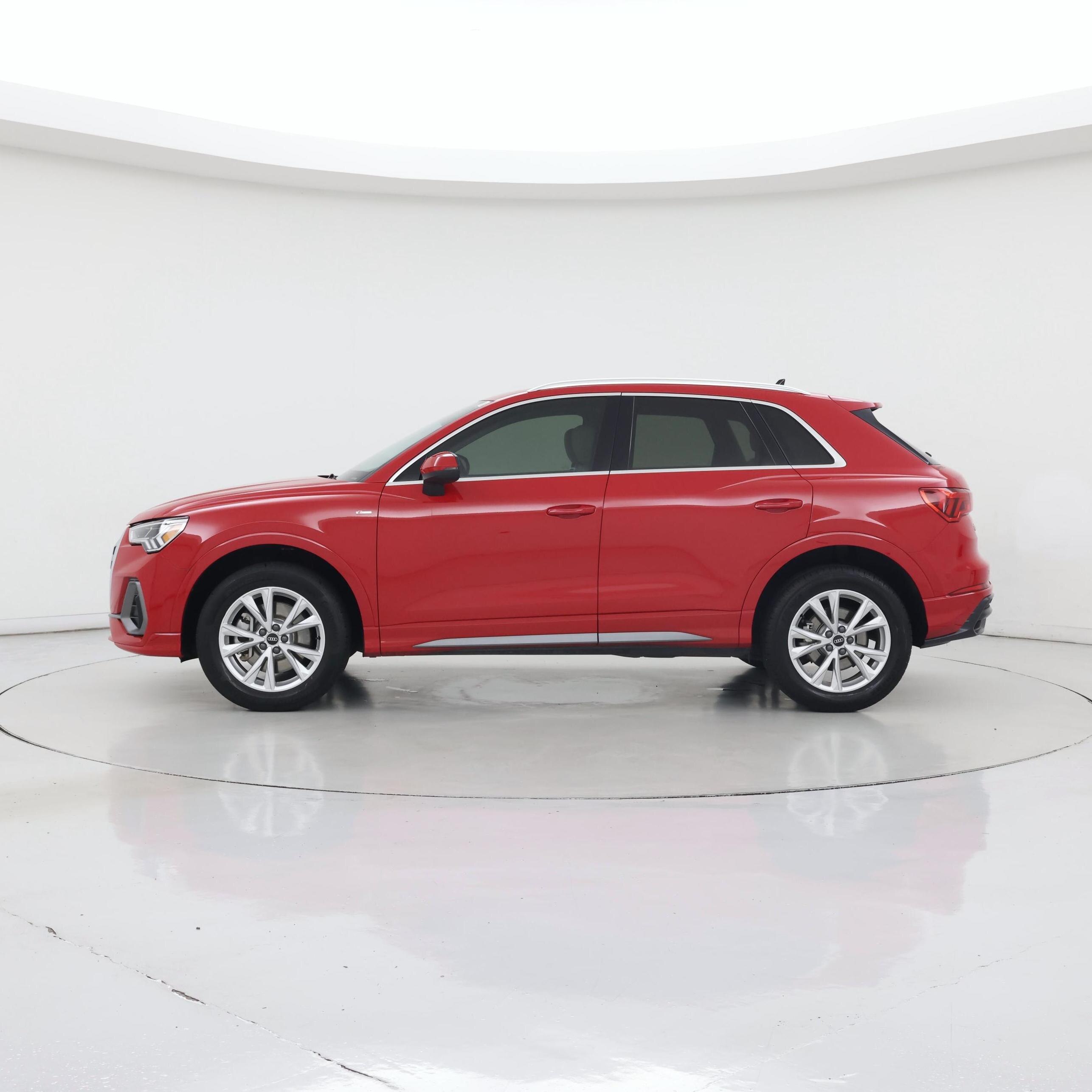 Thumbnail: 2022 Audi Q3 - 3