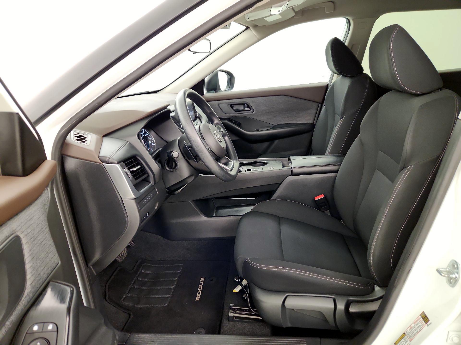 Thumbnail: 2023 Nissan Rogue - 11