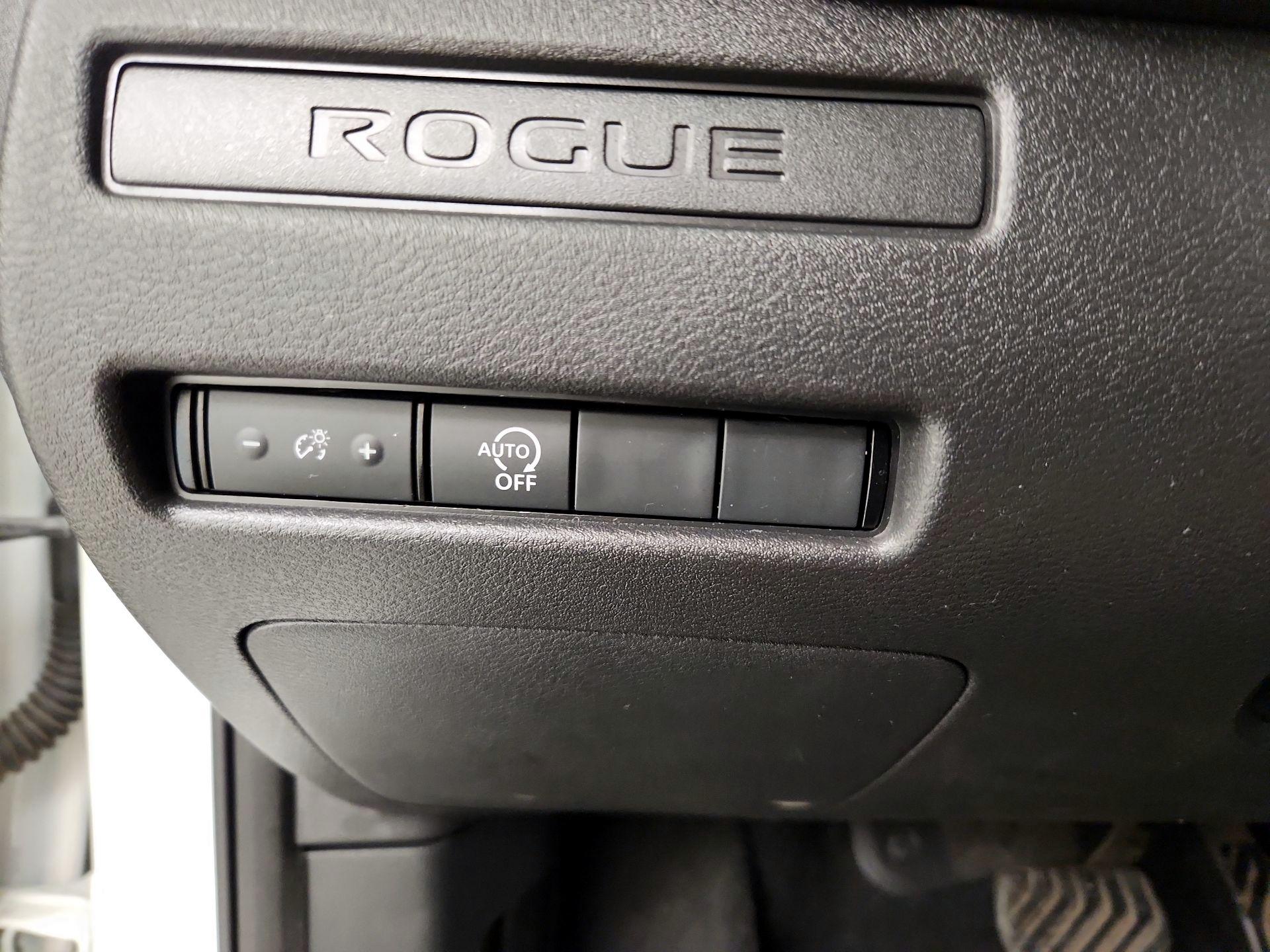 Thumbnail: 2023 Nissan Rogue - 13