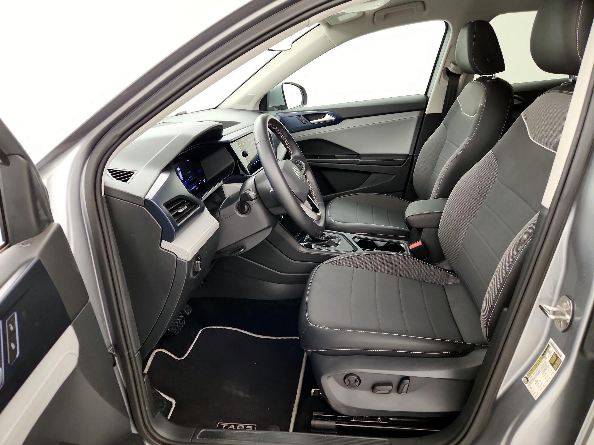 Thumbnail: 2024 Volkswagen Taos - 11