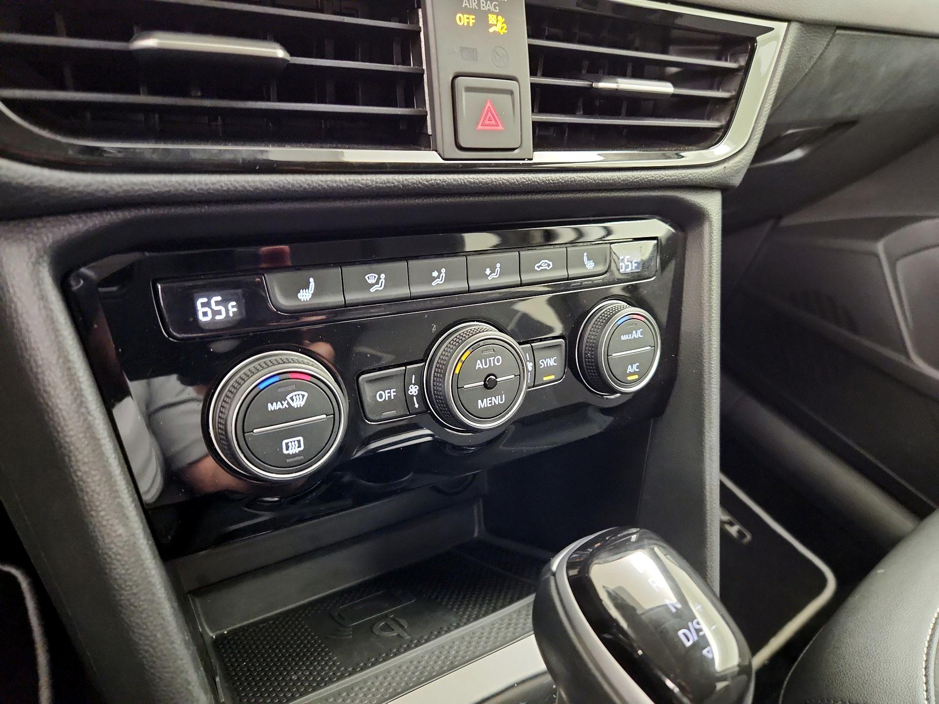 Thumbnail: 2024 Volkswagen Taos - 16