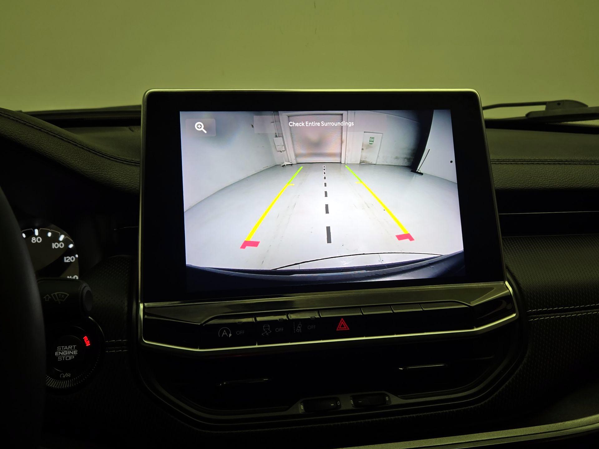 Thumbnail: 2023 Jeep Compass - 14