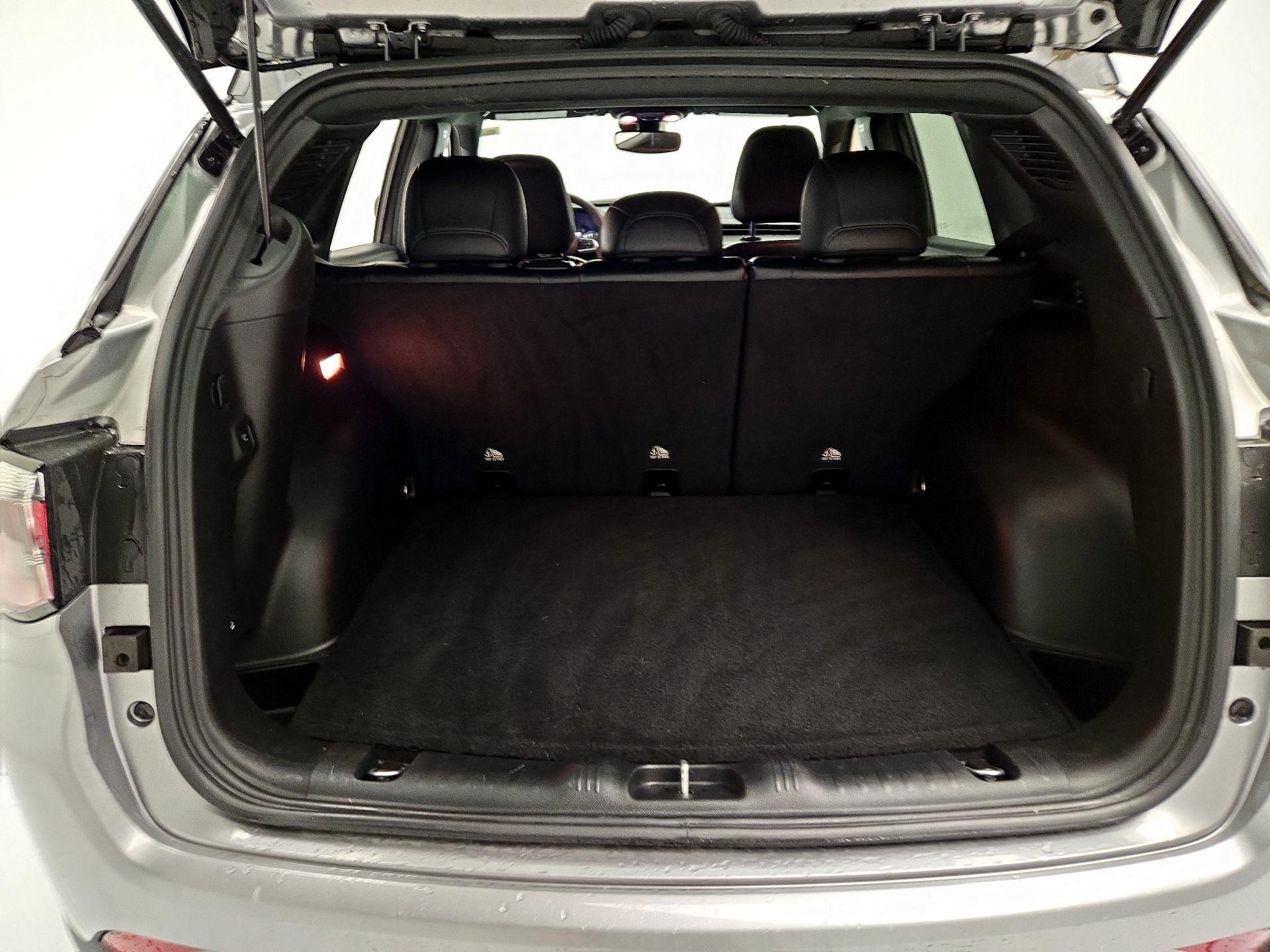 Thumbnail: 2023 Jeep Compass - 20