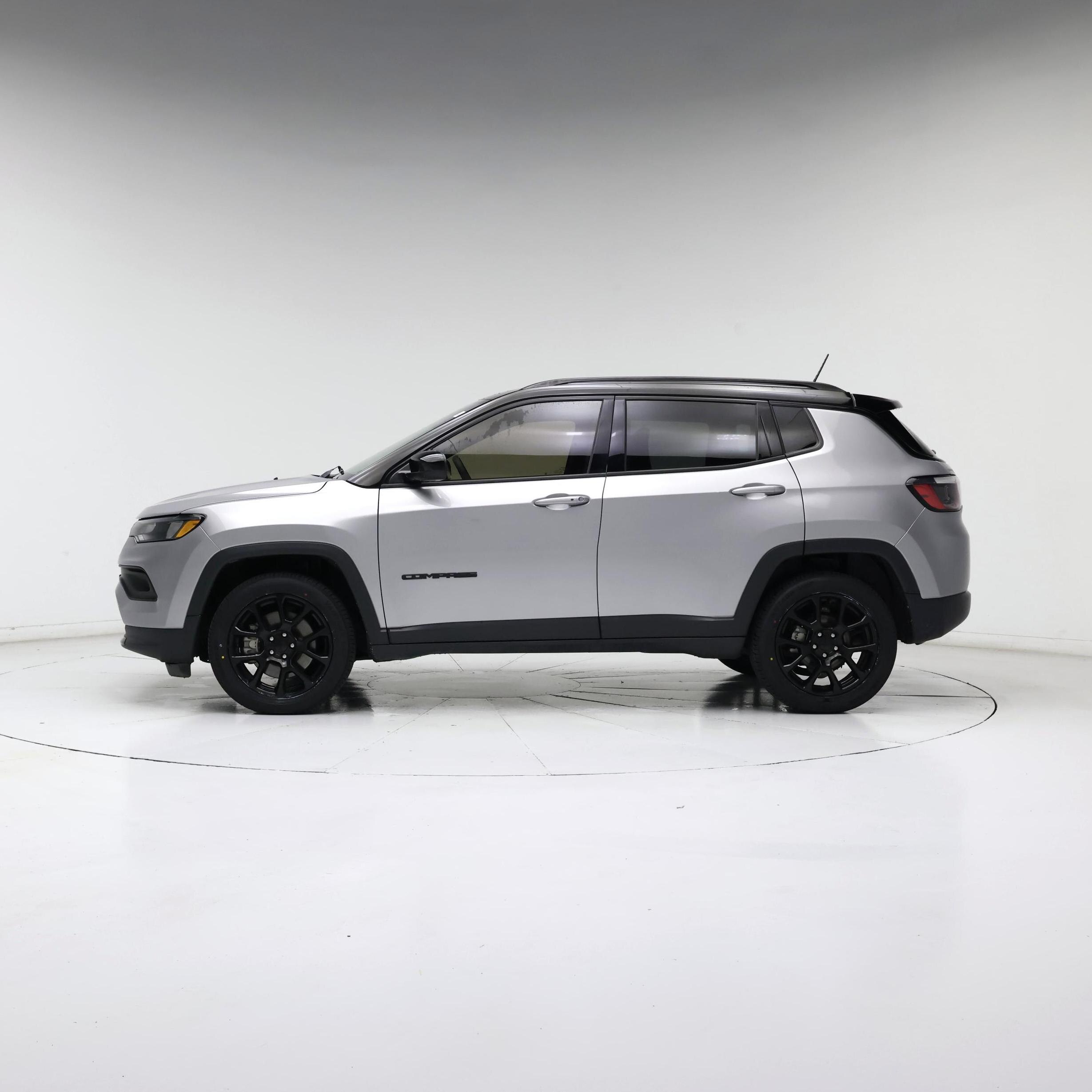 Thumbnail: 2023 Jeep Compass - 3