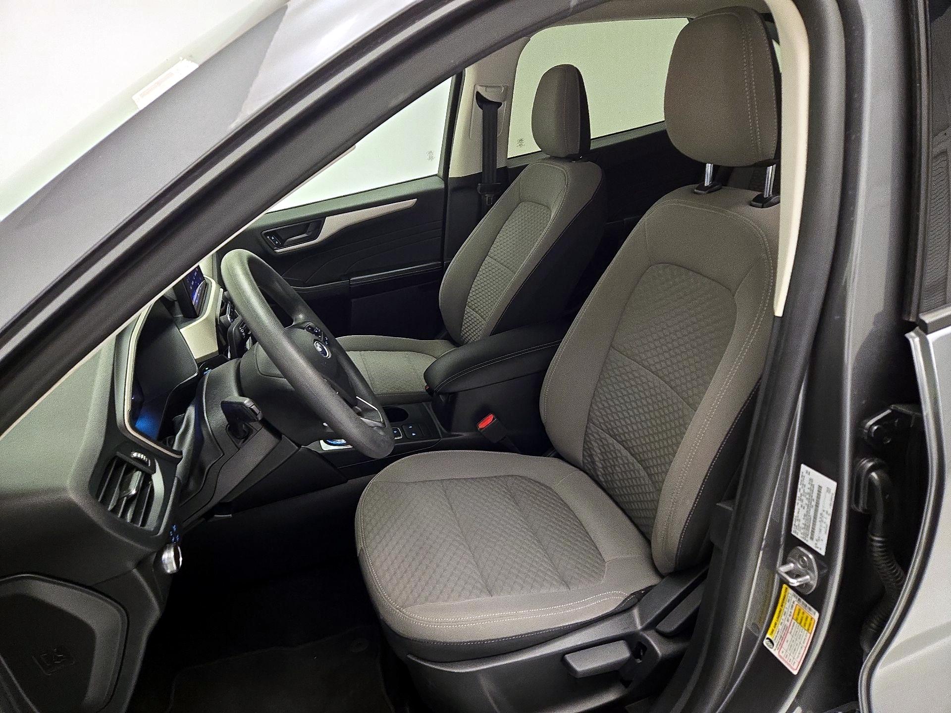 Thumbnail: 2022 Ford Escape - 11