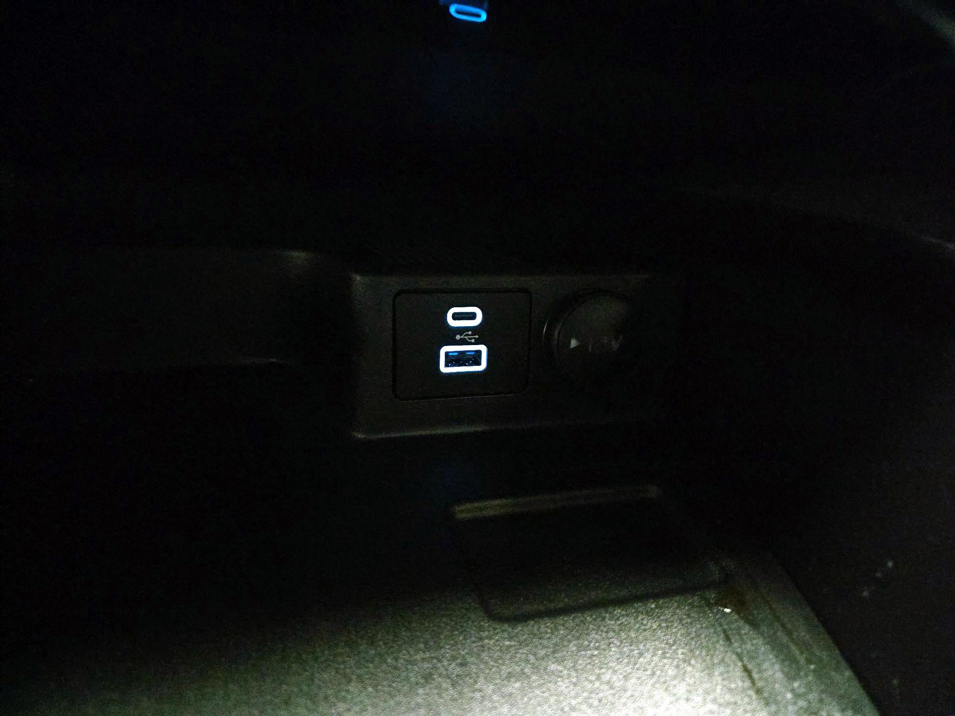 Thumbnail: 2022 Ford Escape - 18