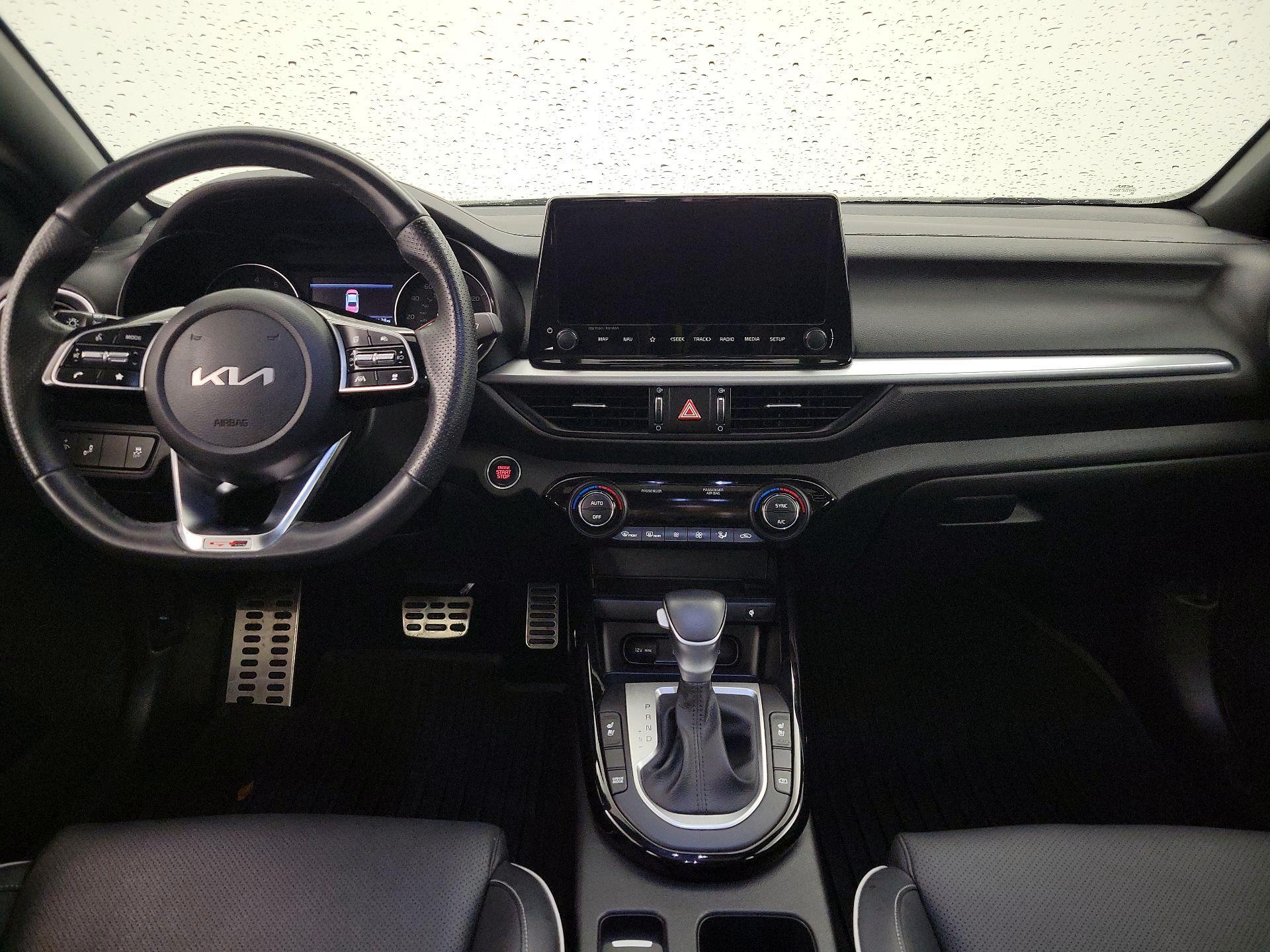 Thumbnail: 2023 Kia Forte - 9