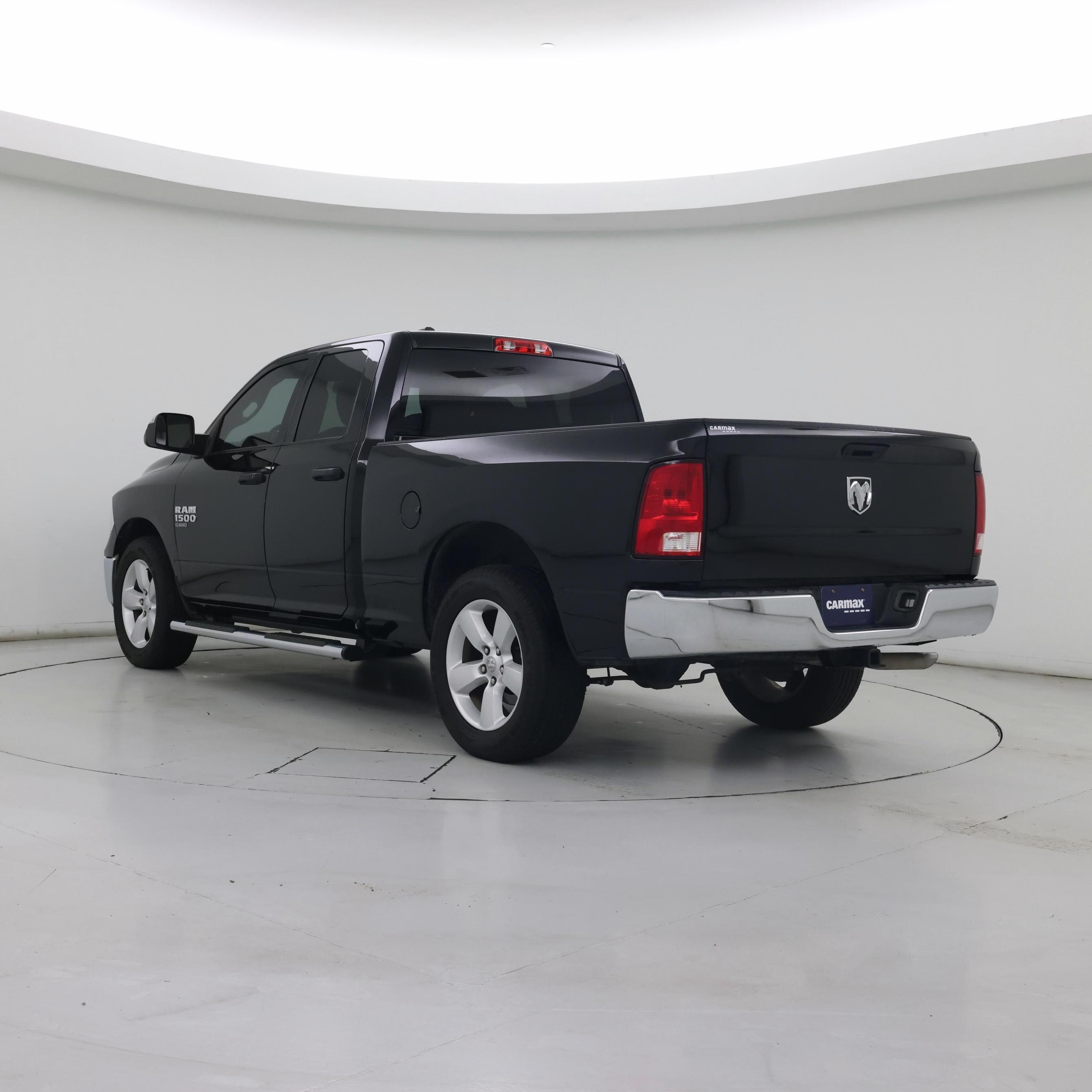 Thumbnail: 2022 RAM 1500 Classic - 2