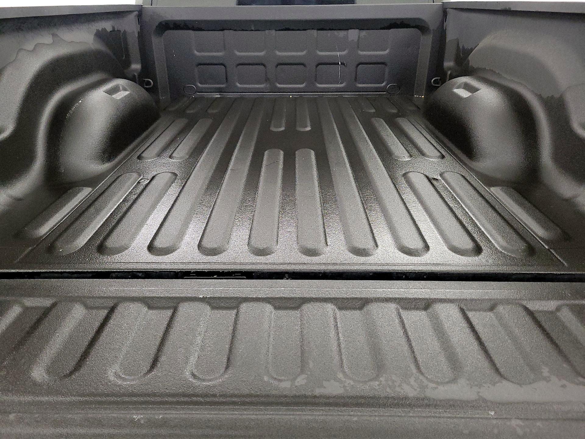 Thumbnail: 2022 RAM 1500 Classic - 20