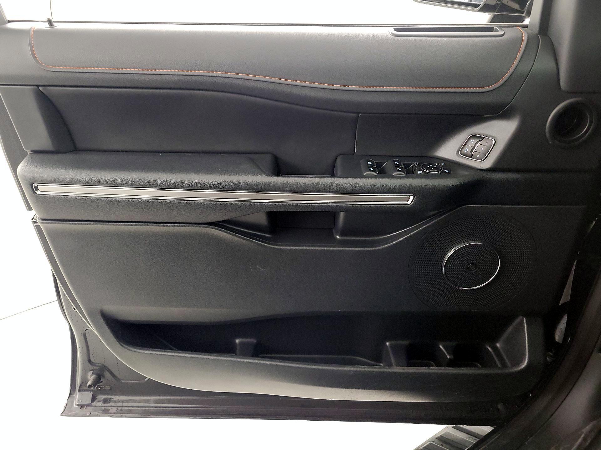 Thumbnail: 2023 Ford Expedition - 12