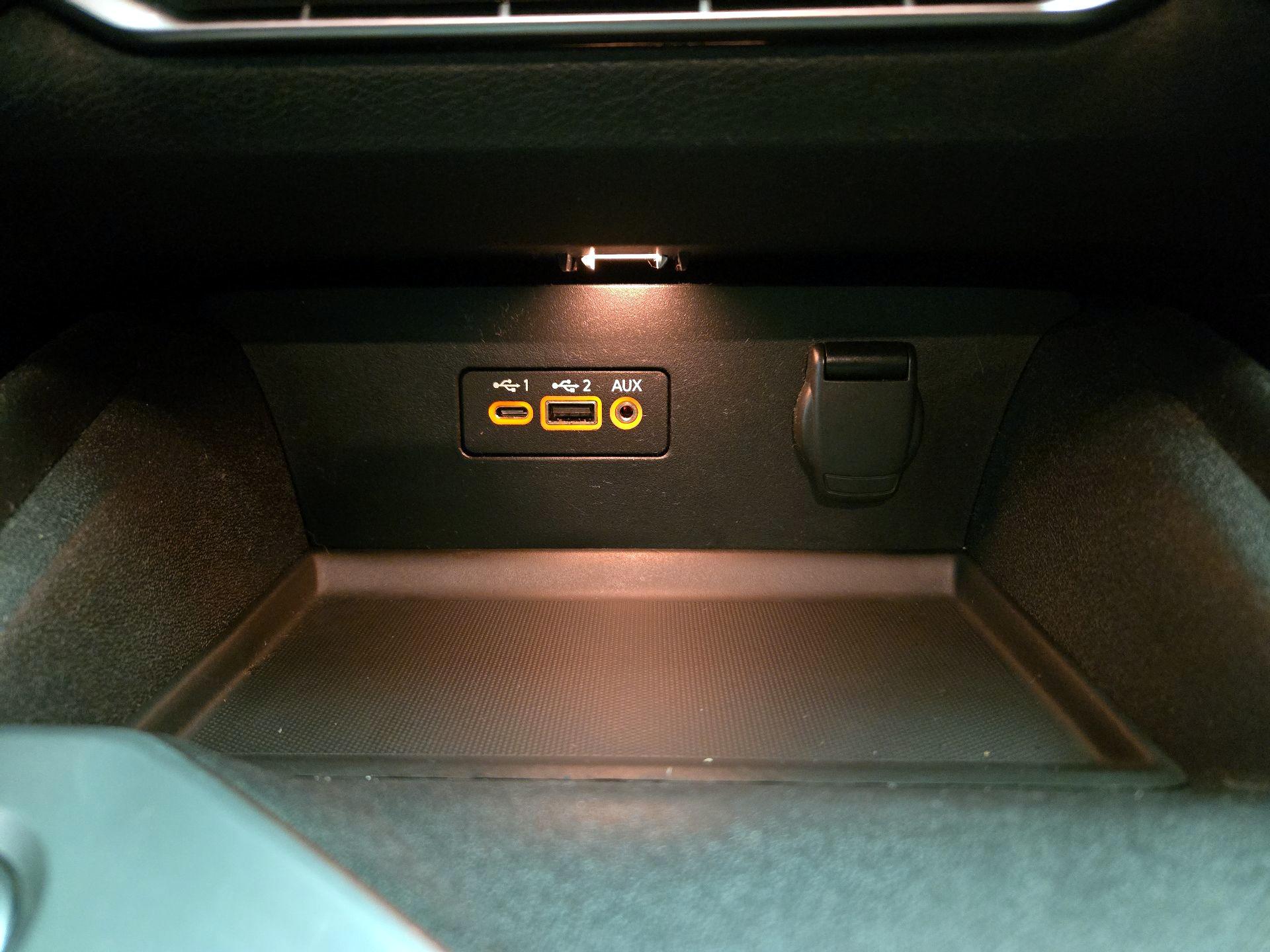 Thumbnail: 2020 Nissan Altima - 16