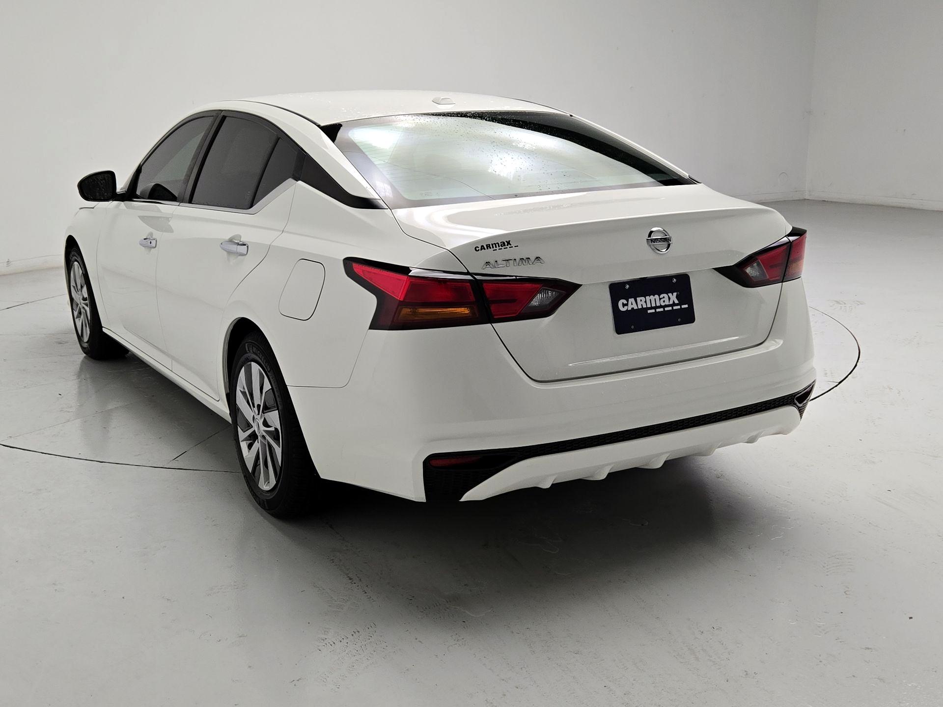 Thumbnail: 2020 Nissan Altima - 7