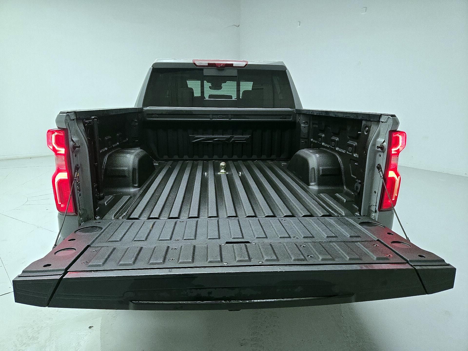 Thumbnail: 2024 Chevrolet Silverado 1500 - 19