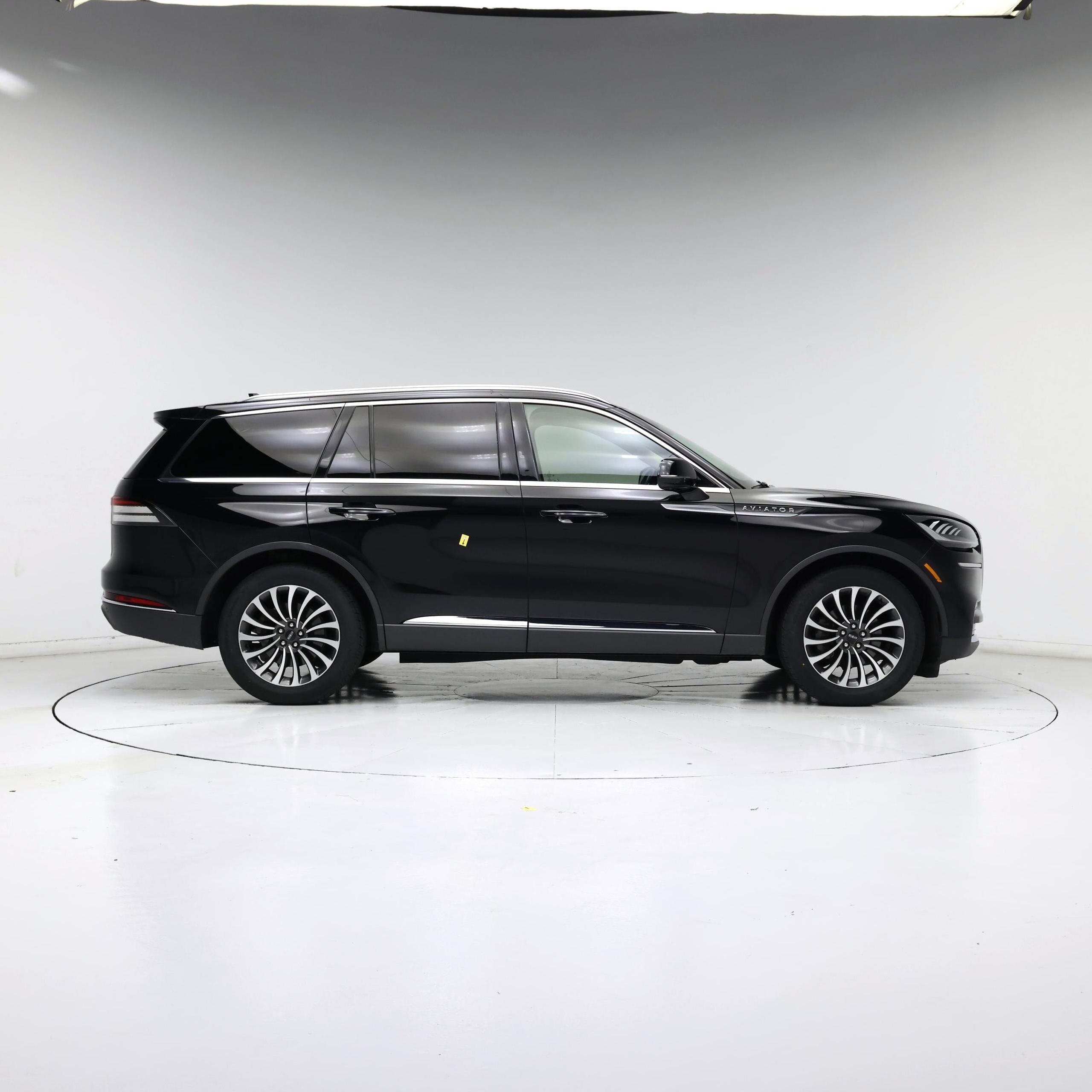 Thumbnail: 2023 Lincoln Aviator - 7