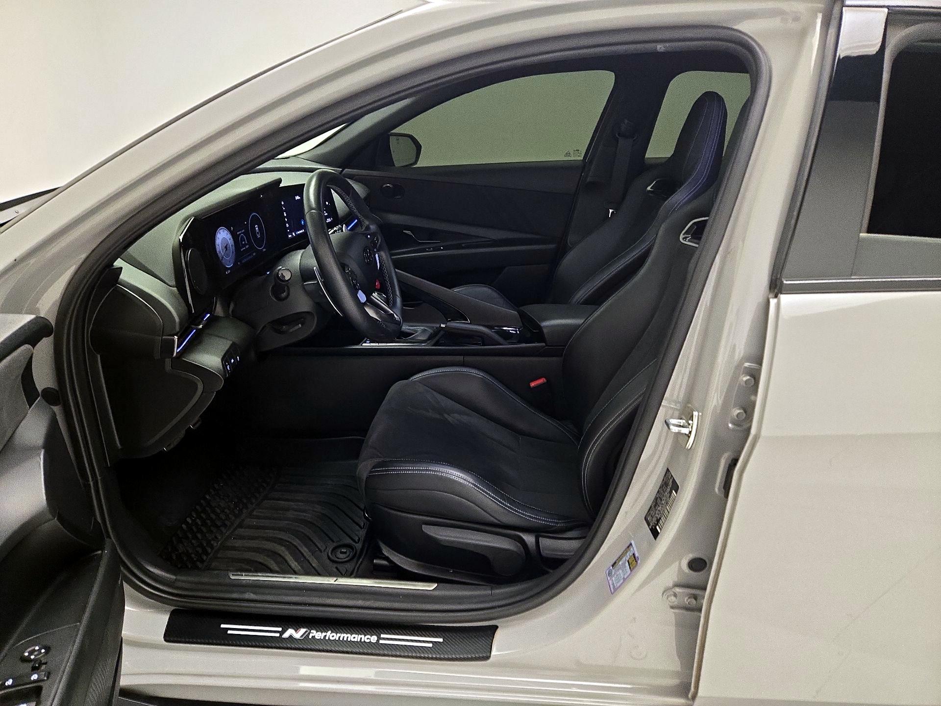 Thumbnail: 2023 Hyundai Elantra - 11