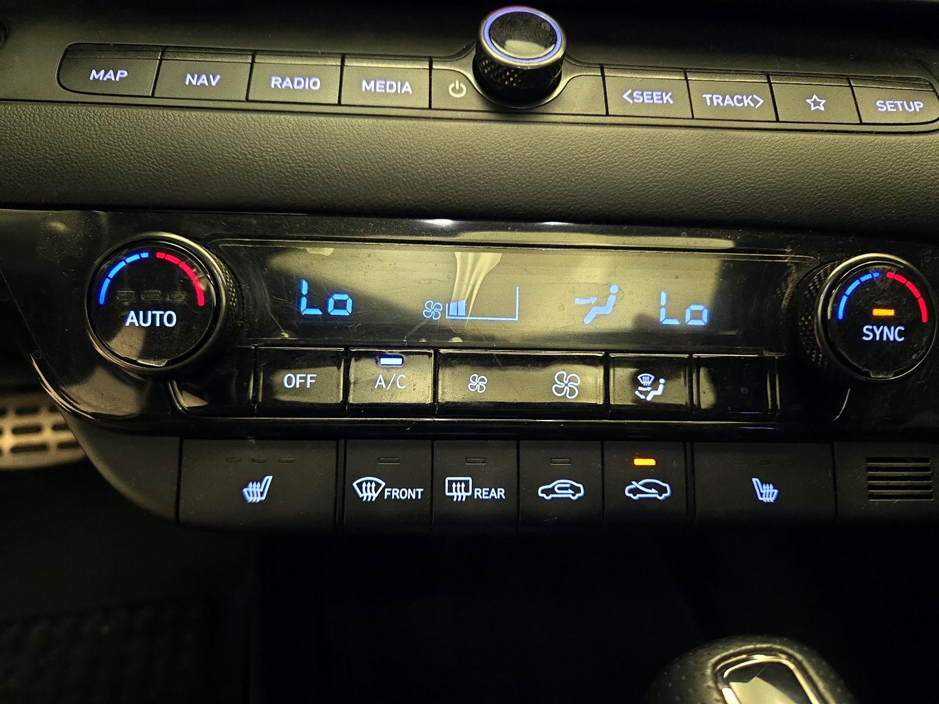 Thumbnail: 2023 Hyundai Elantra - 17