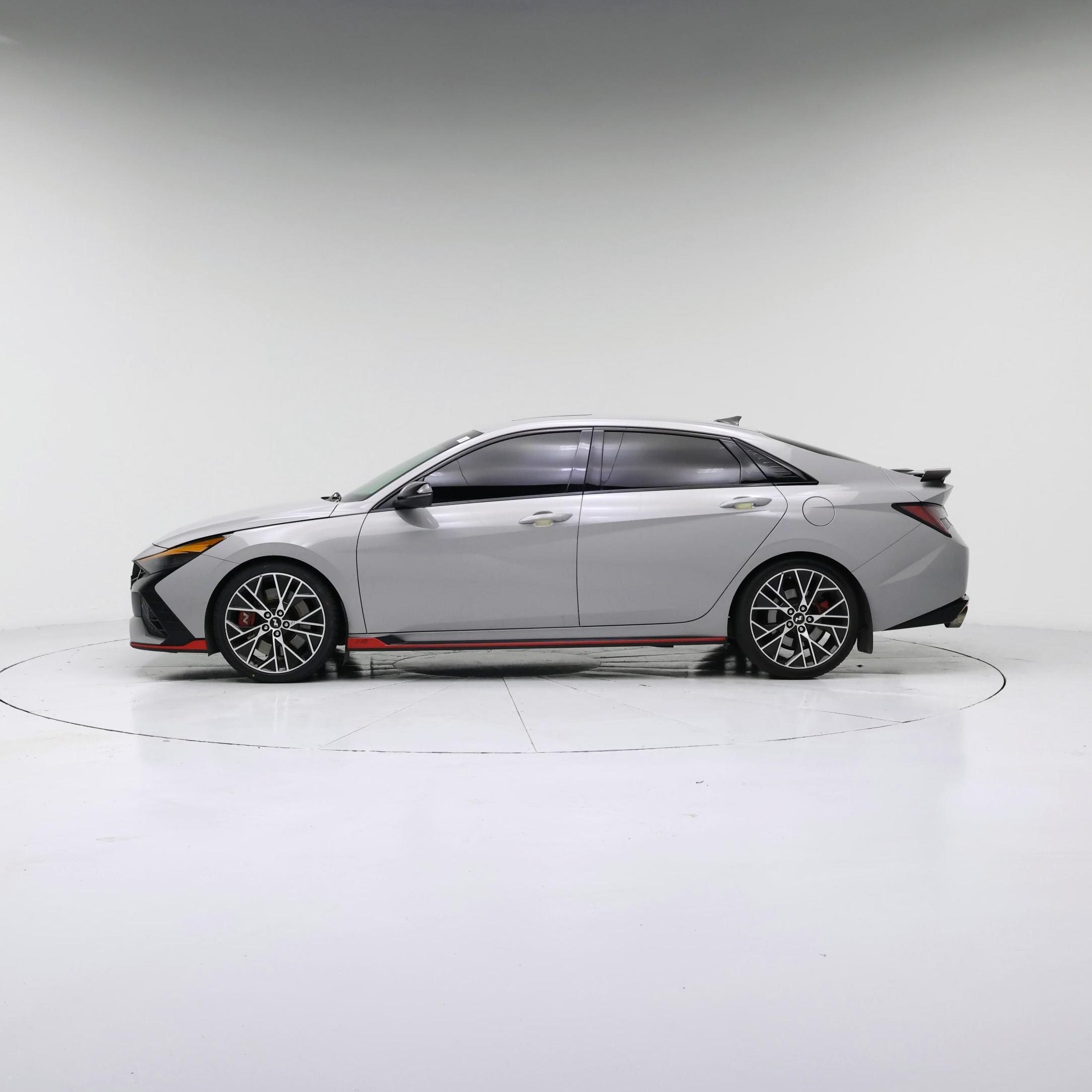 Thumbnail: 2023 Hyundai Elantra - 3