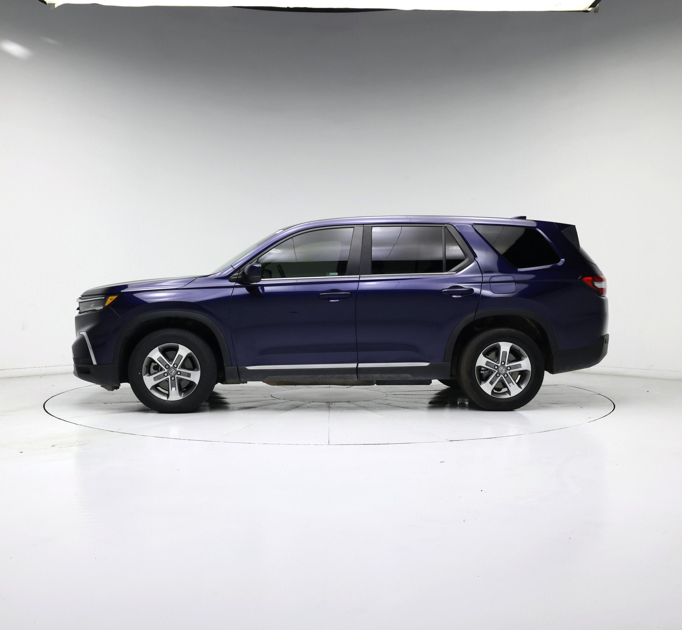 Thumbnail: 2023 Honda Pilot - 3