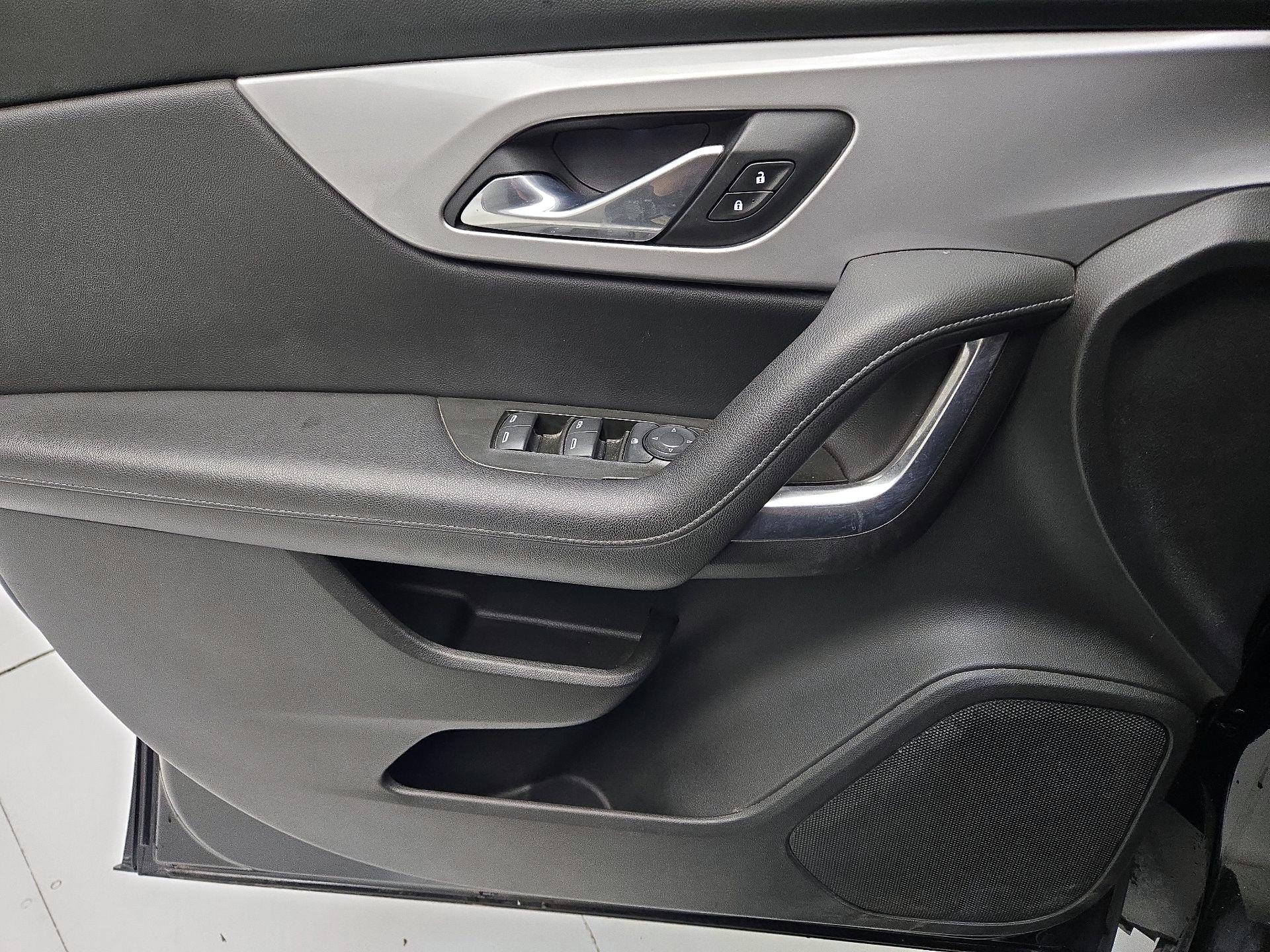 Thumbnail: 2021 Chevrolet Blazer - 12