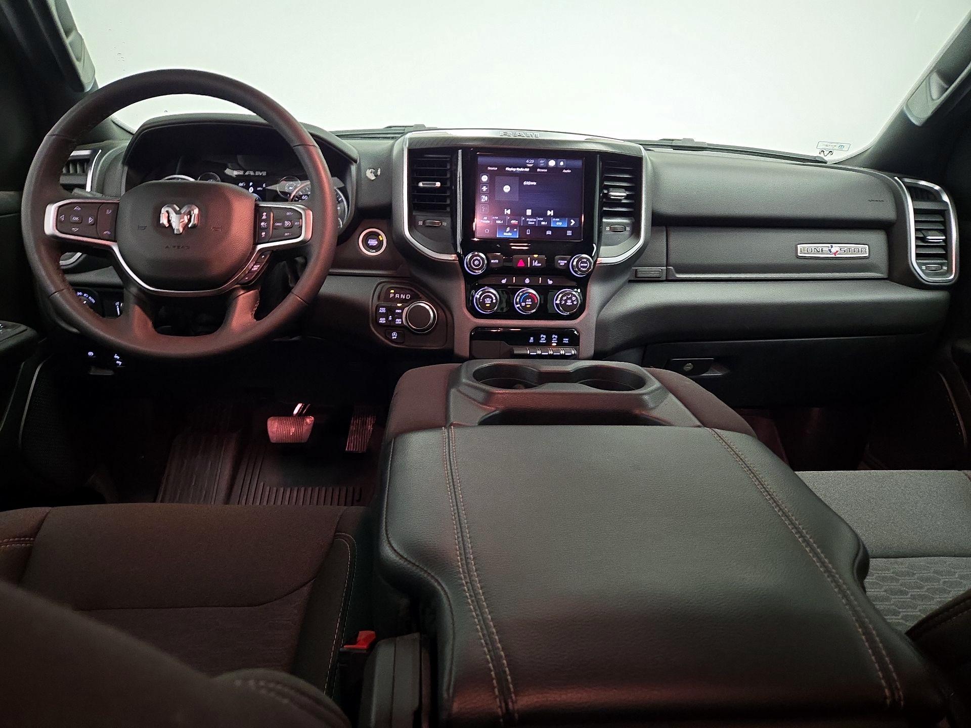 Thumbnail: 2025 RAM 1500 - 9