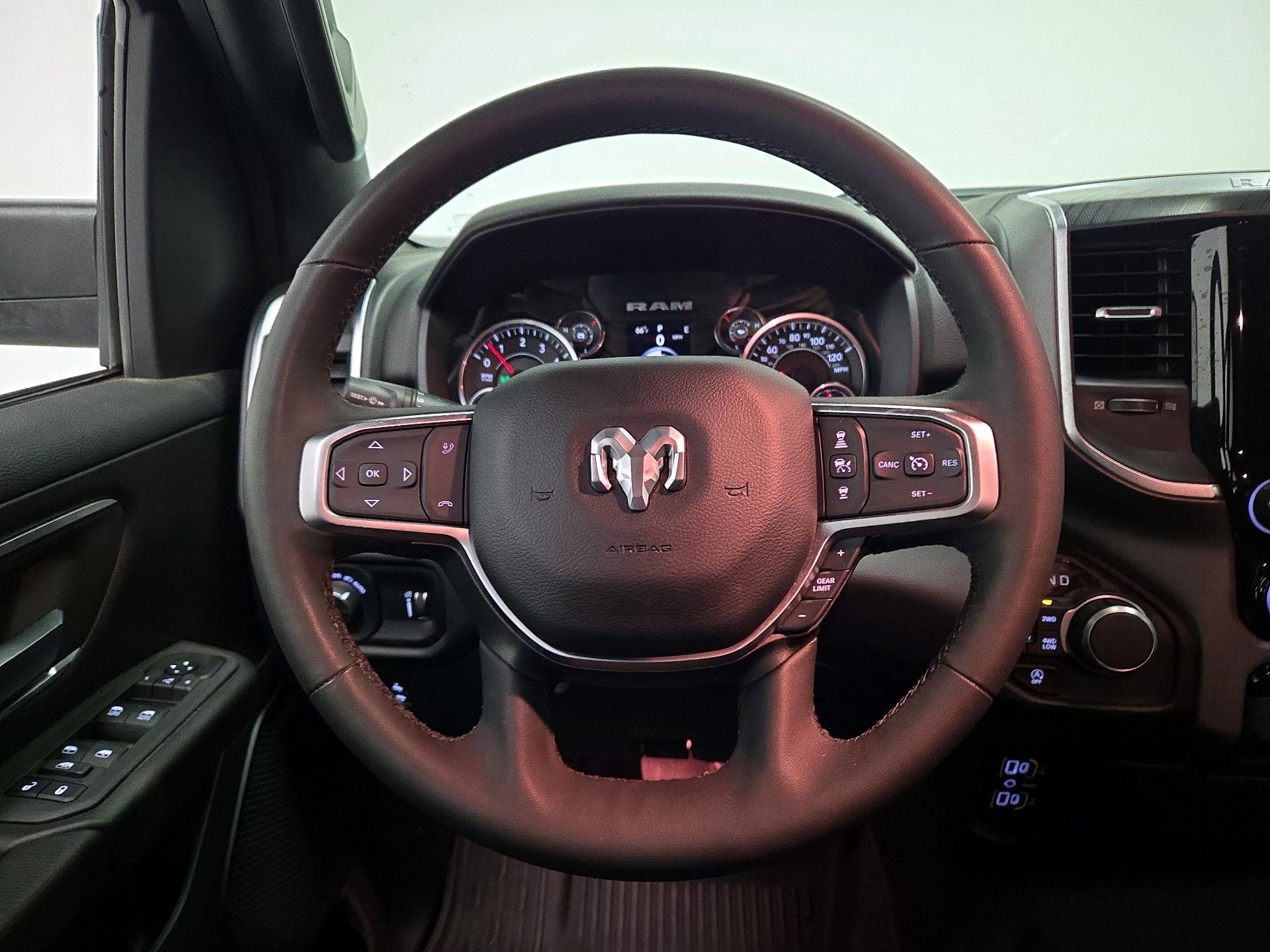 Thumbnail: 2025 RAM 1500 - 10