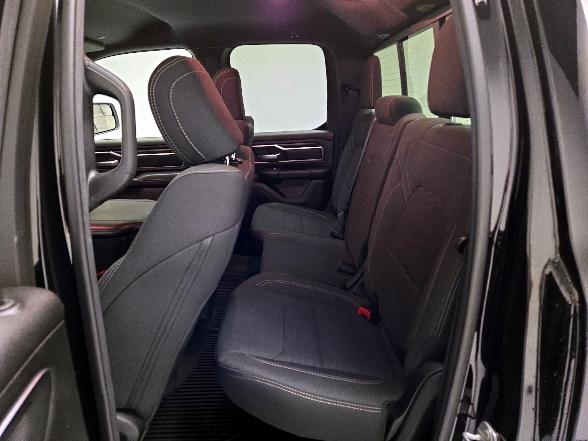 Thumbnail: 2025 RAM 1500 - 18