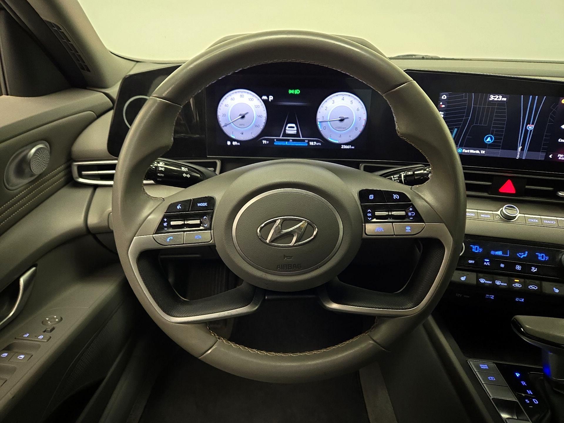 Thumbnail: 2023 Hyundai Elantra - 10