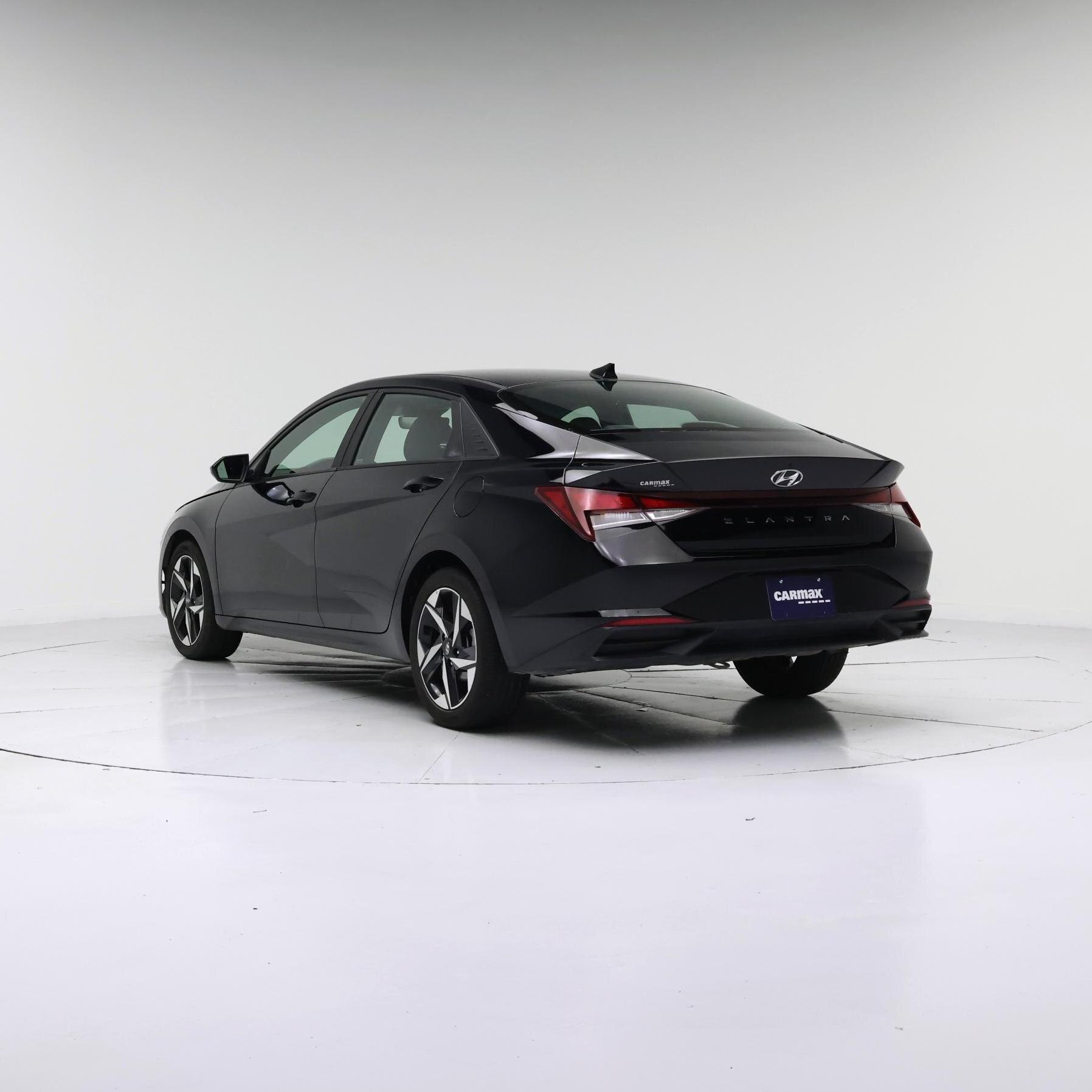 Thumbnail: 2023 Hyundai Elantra - 2