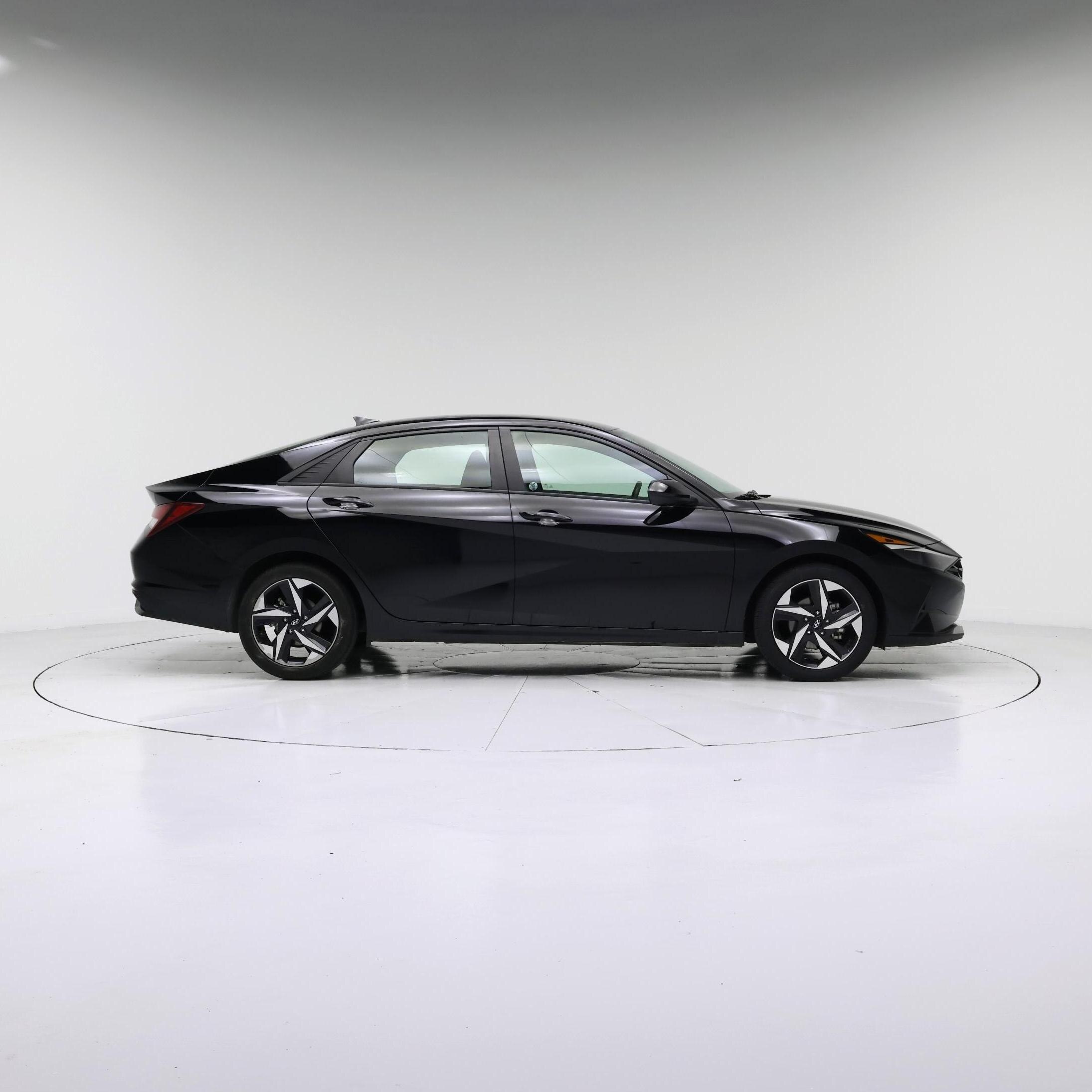 Thumbnail: 2023 Hyundai Elantra - 7
