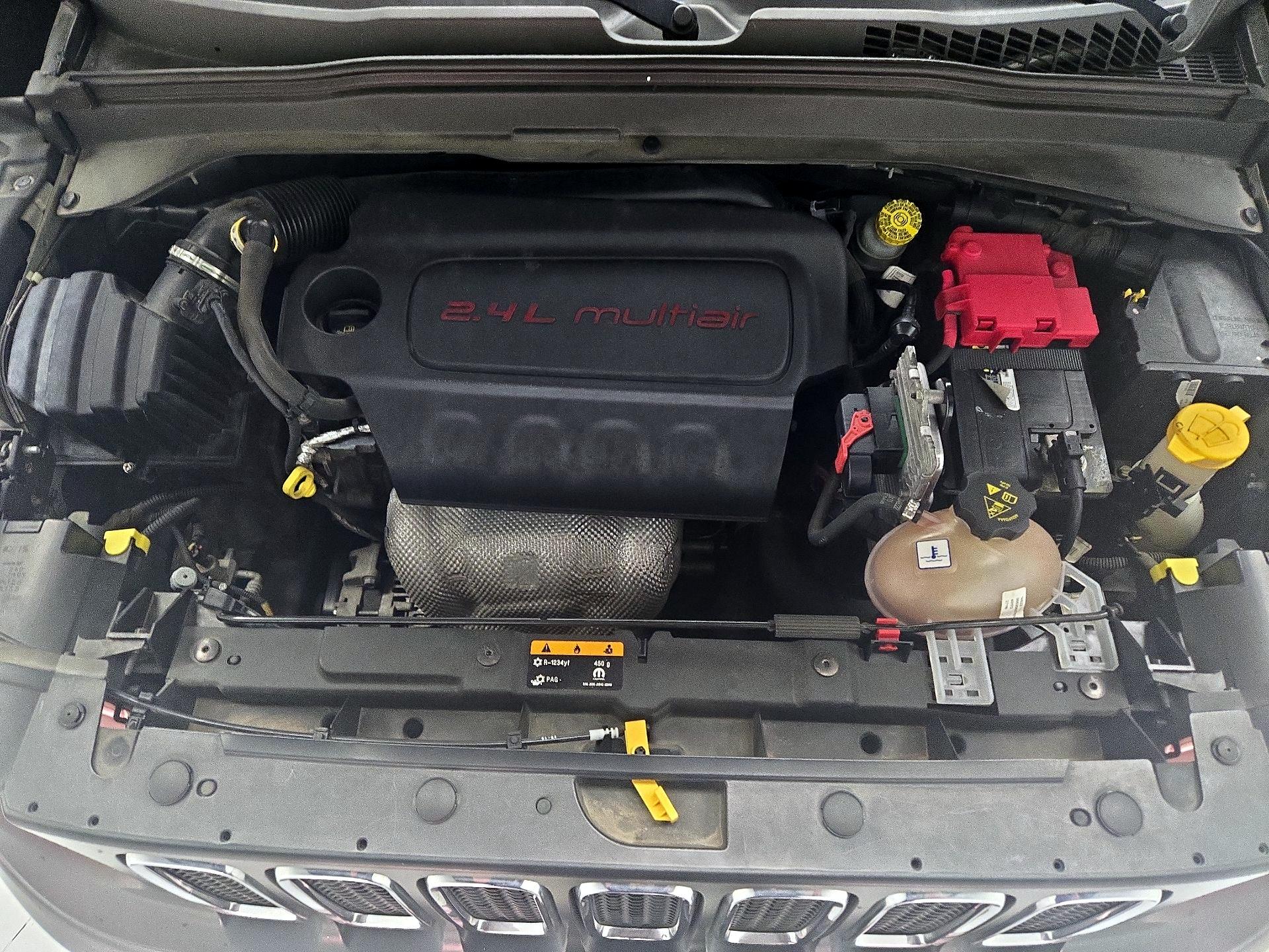 Thumbnail: 2018 Jeep Renegade - 20