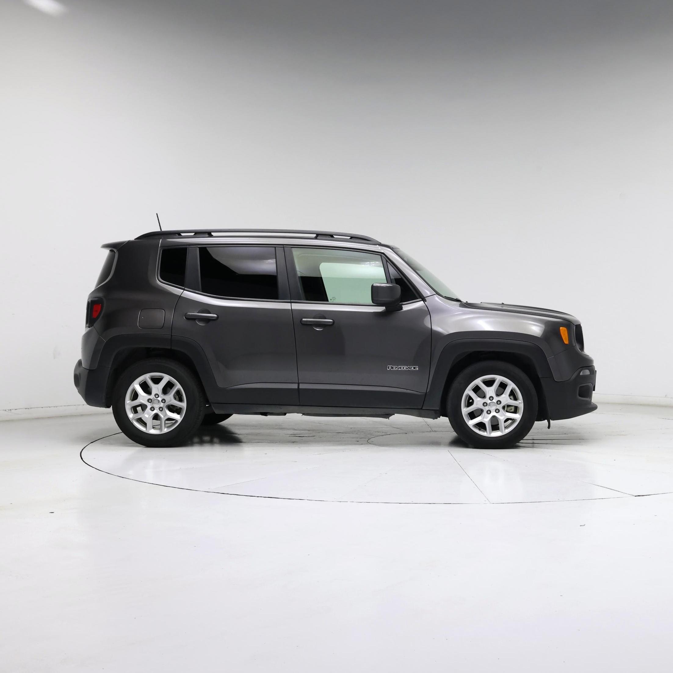 Thumbnail: 2018 Jeep Renegade - 7