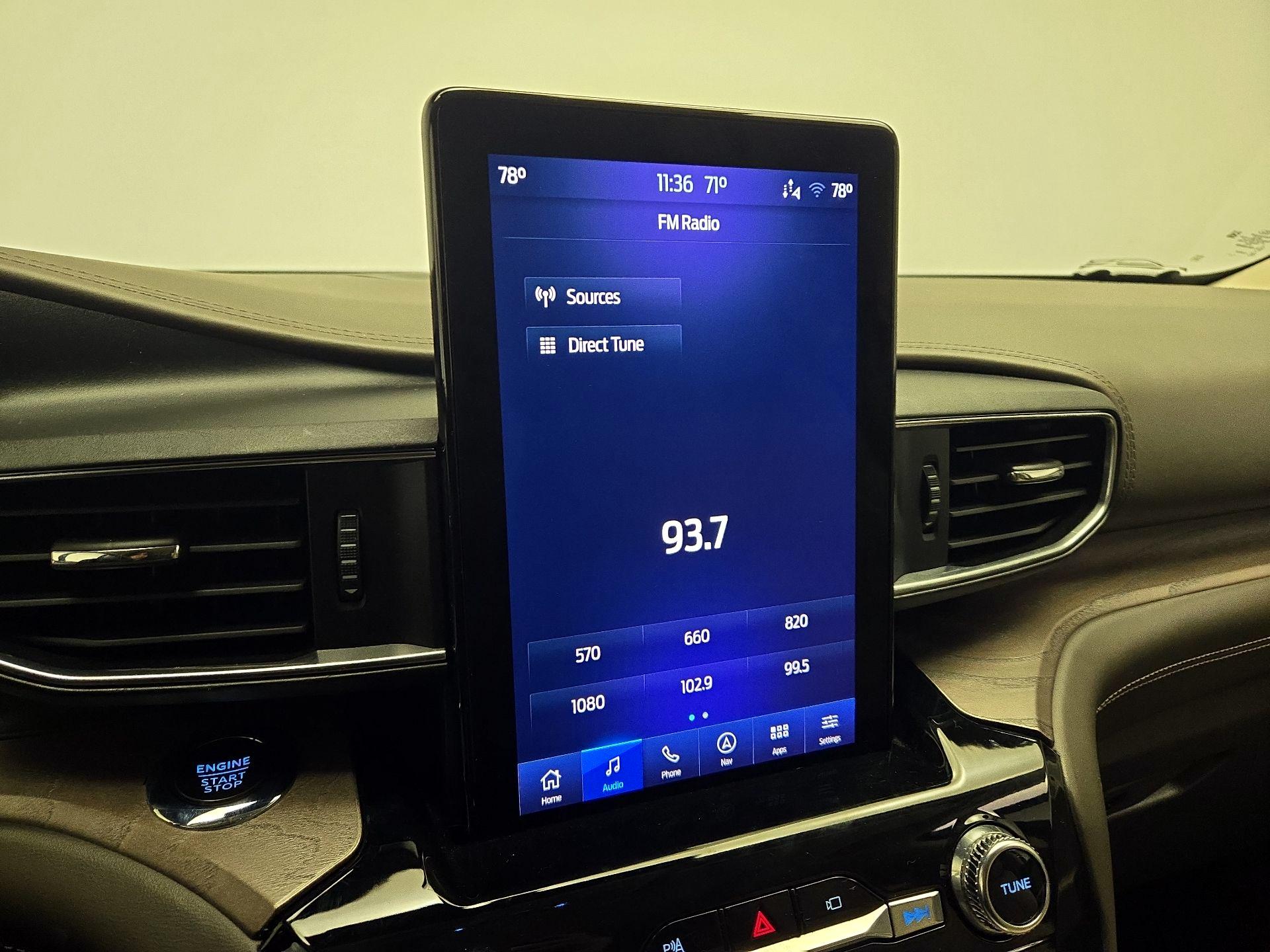 Thumbnail: 2022 Ford Explorer - 16