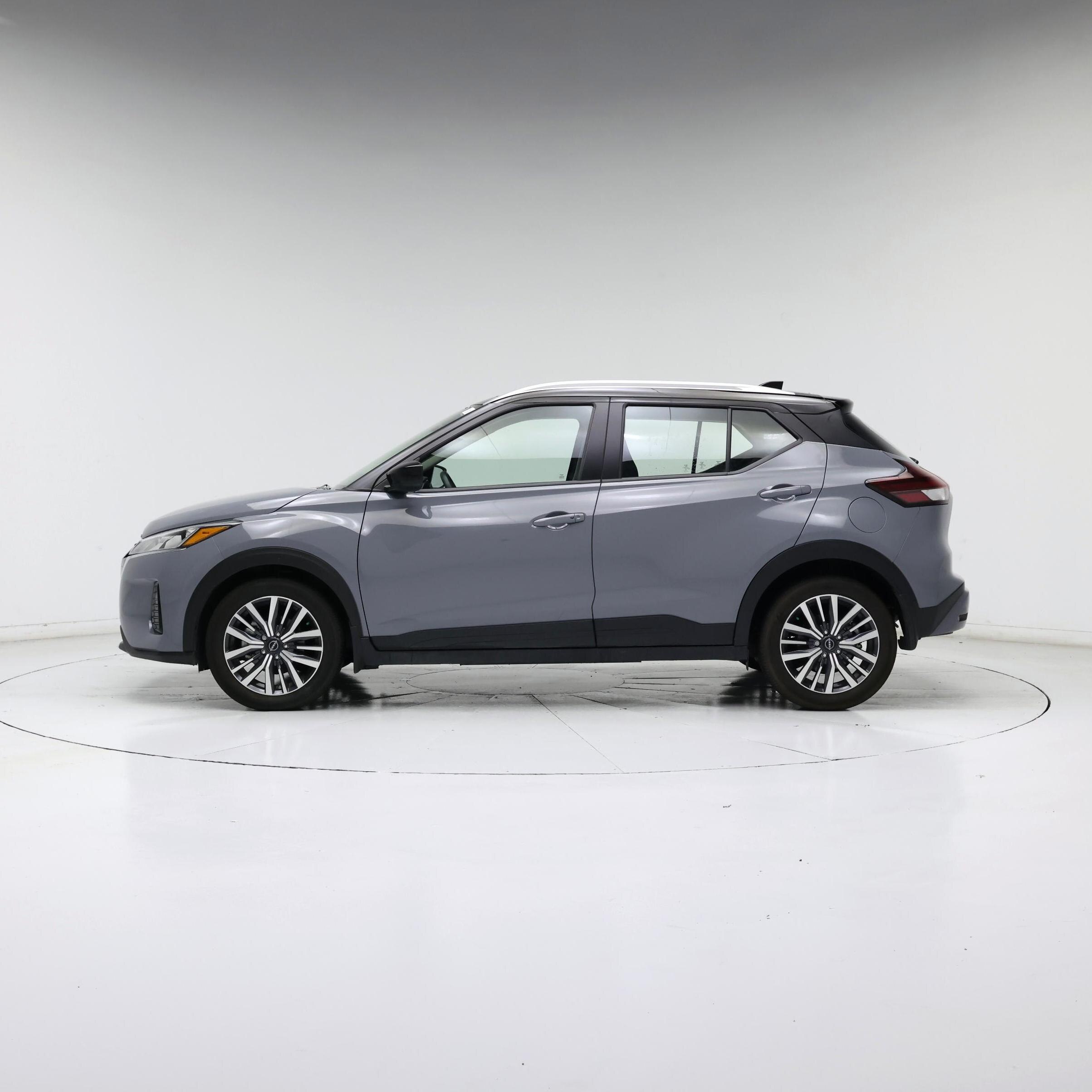Thumbnail: 2023 Nissan Kicks - 3