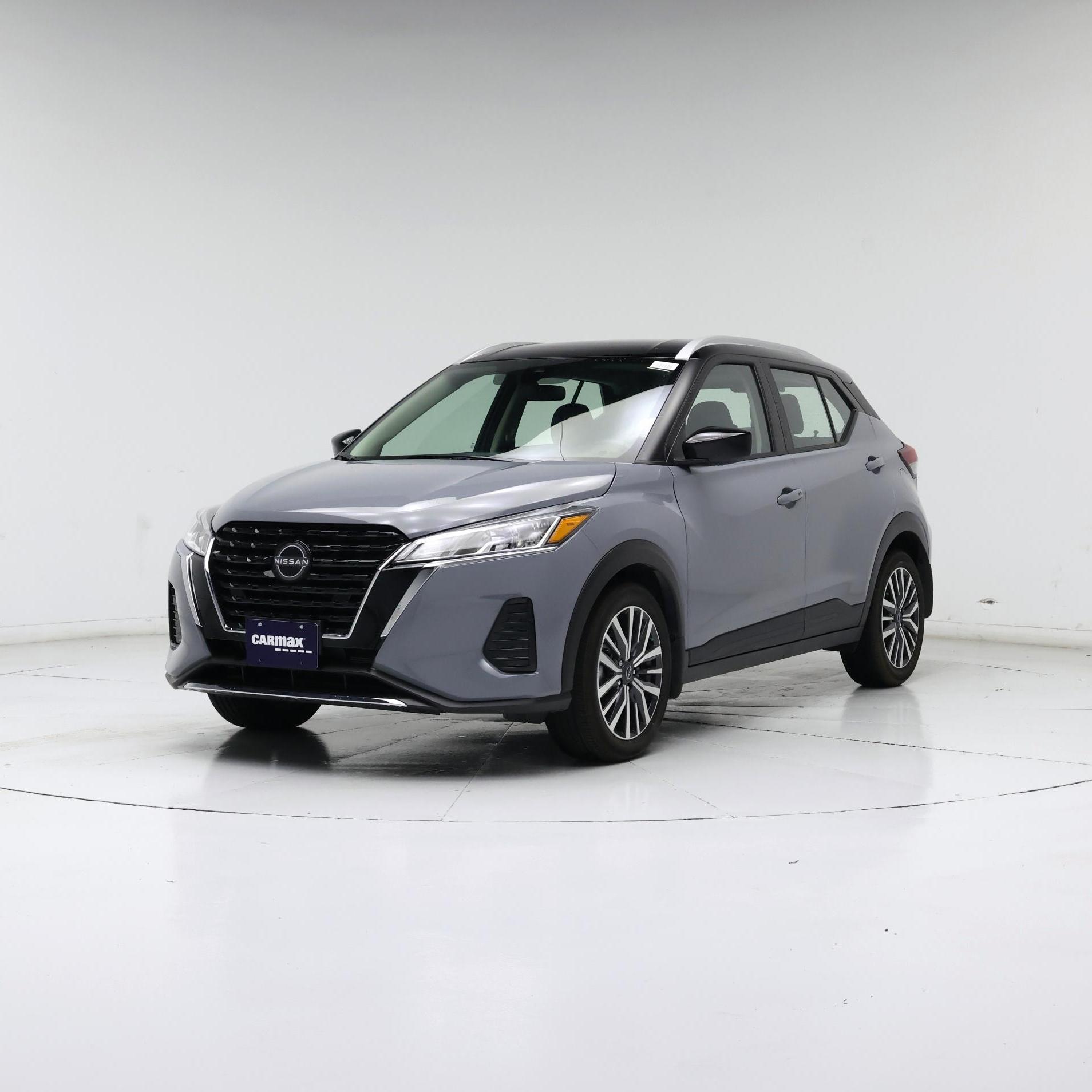 Thumbnail: 2023 Nissan Kicks - 4