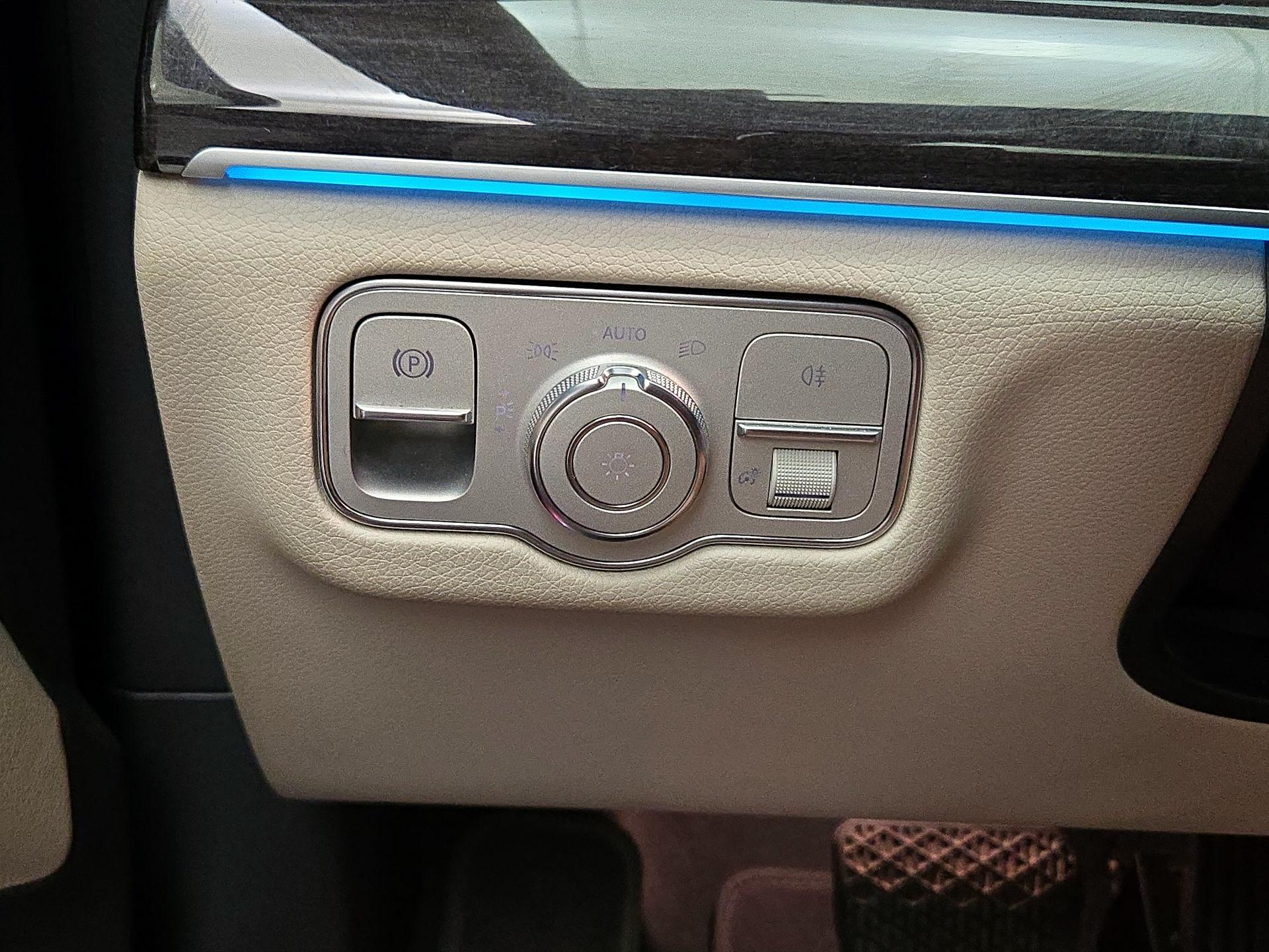 Thumbnail: 2020 Mercedes-Benz GLE - 13