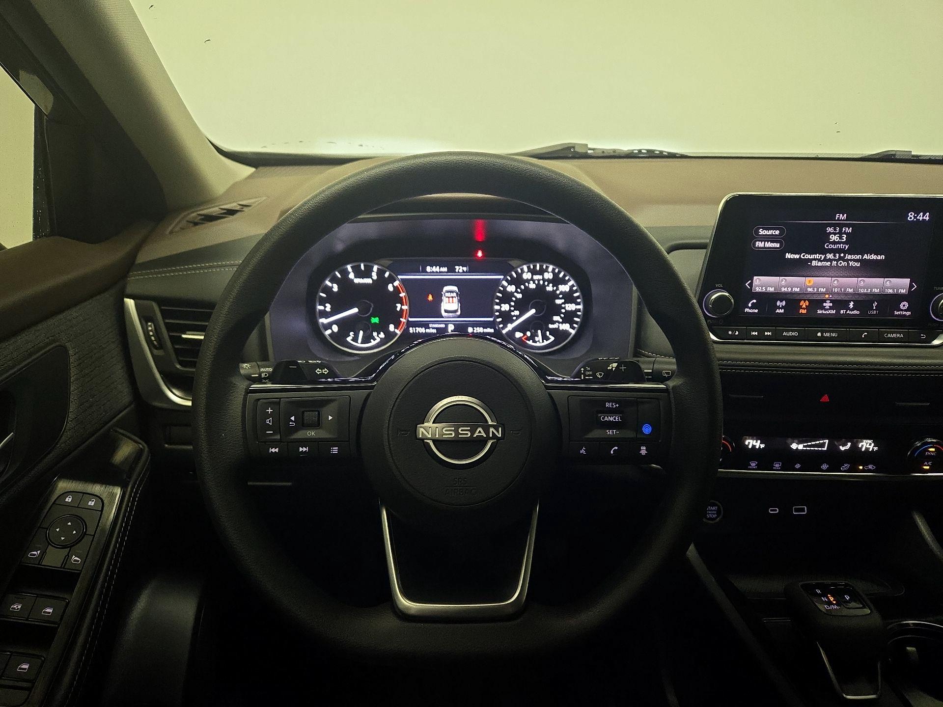 Thumbnail: 2023 Nissan Rogue - 10