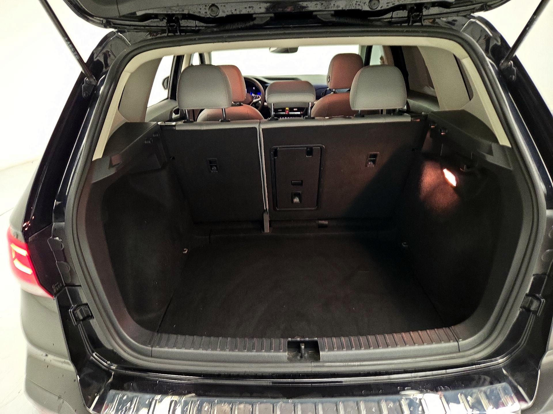 Thumbnail: 2023 Volkswagen Taos - 20