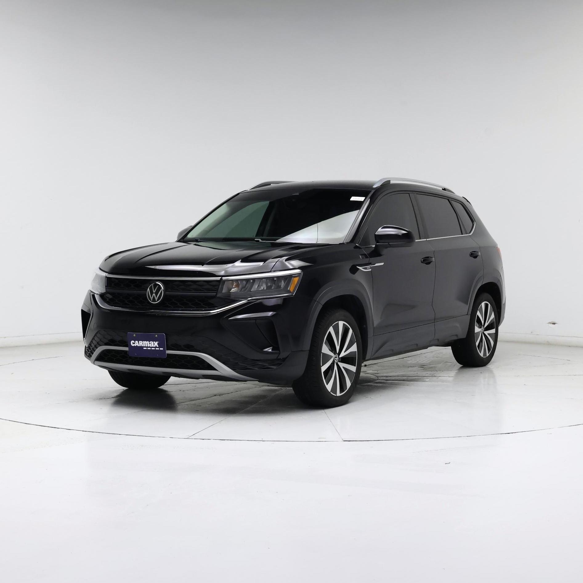 Thumbnail: 2023 Volkswagen Taos - 4