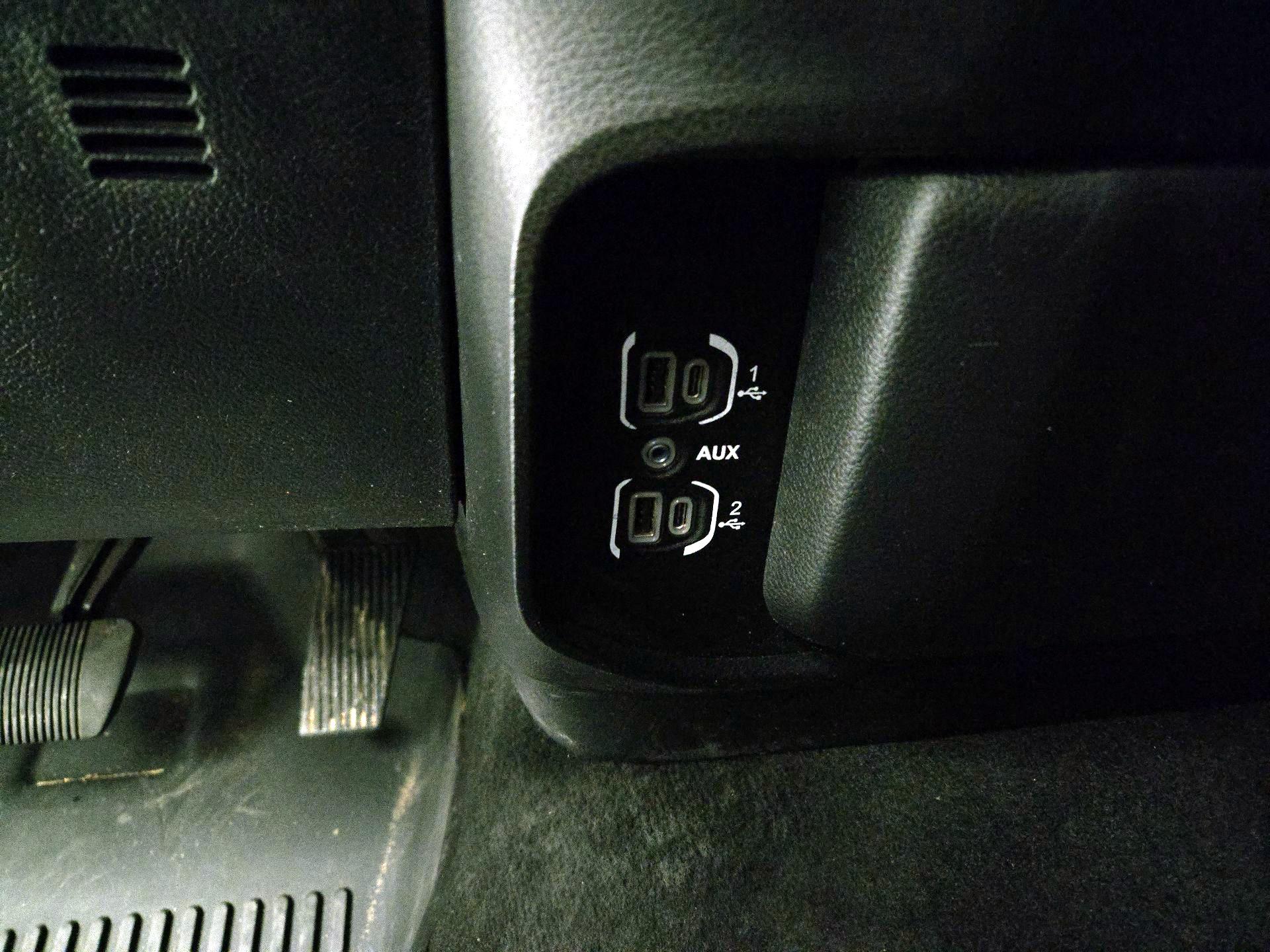 Thumbnail: 2023 RAM 1500 - 18