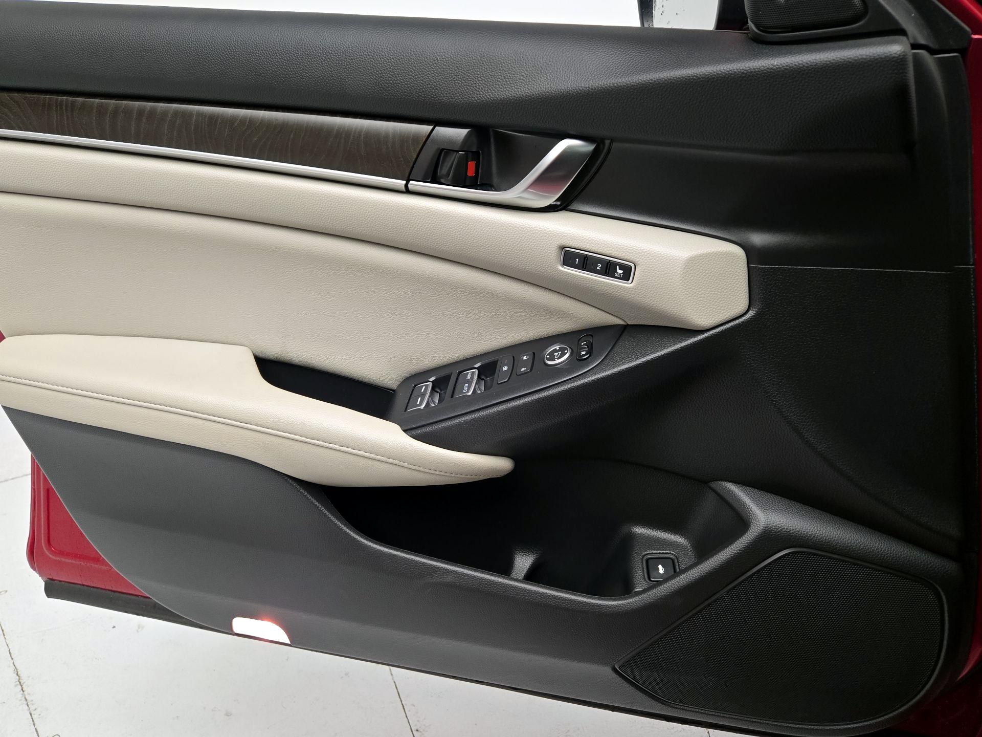 Thumbnail: 2021 Honda Accord - 12