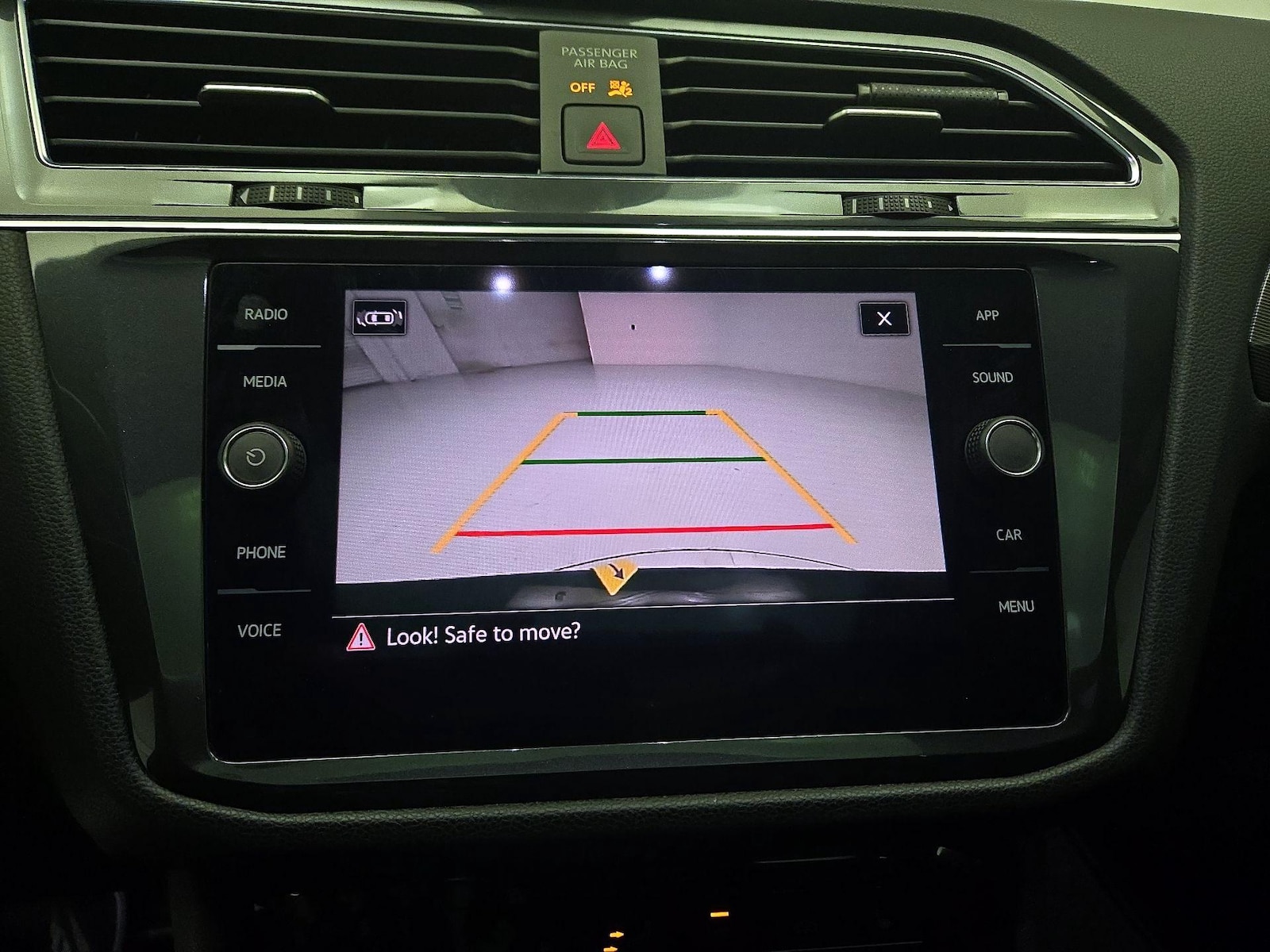 2022 Volkswagen Tiguan SE R-LINE BLACK - Photo 14