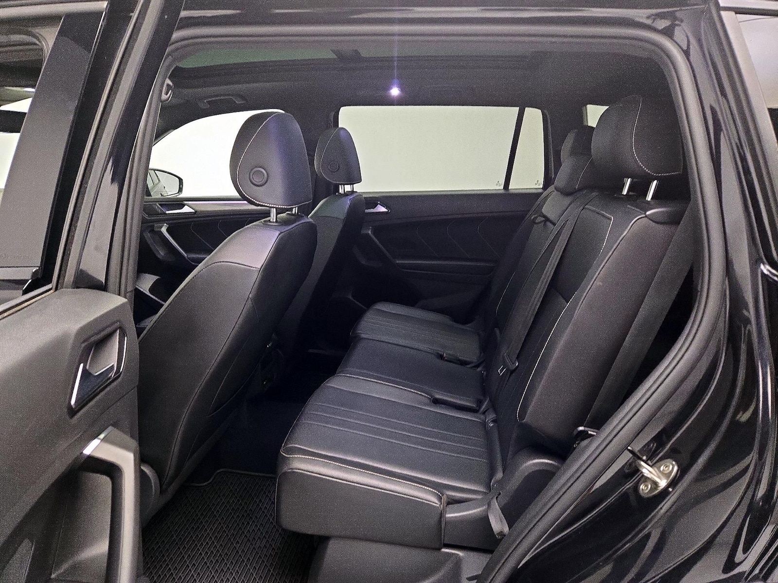 2022 Volkswagen Tiguan SE R-LINE BLACK - Photo 20
