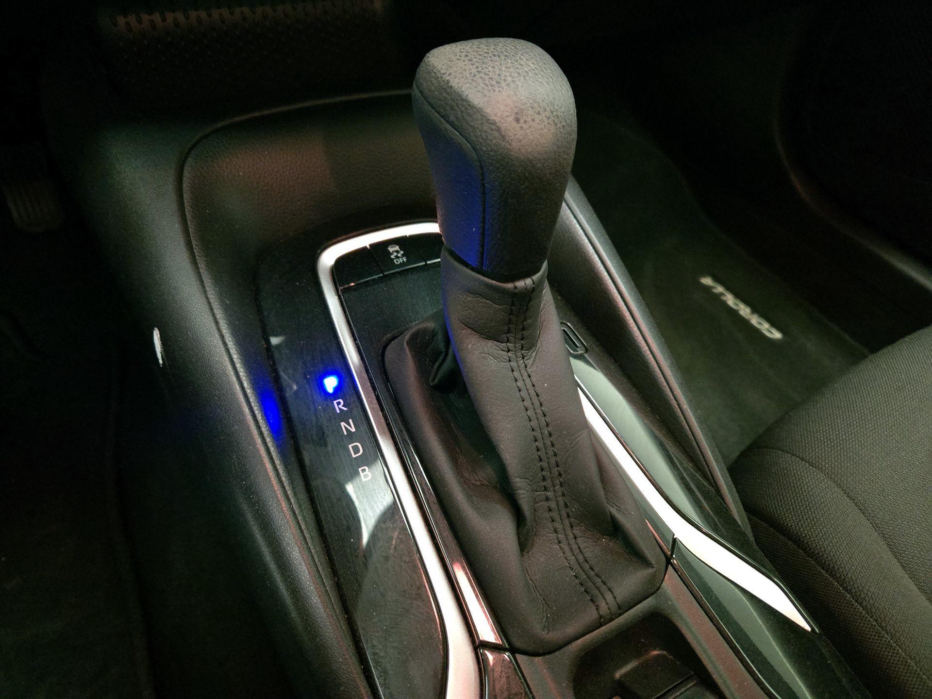 Thumbnail: 2021 Toyota Corolla - 17