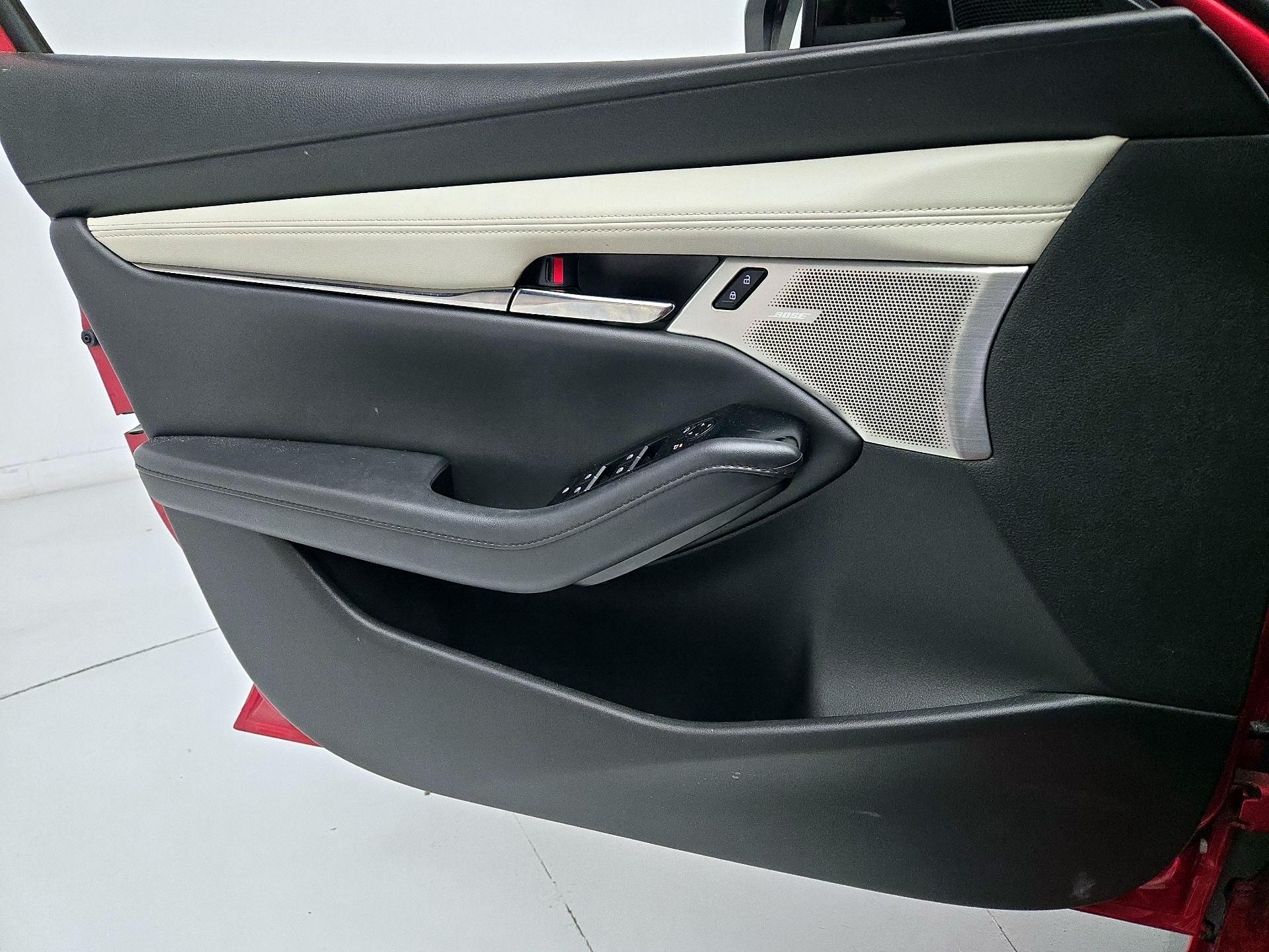 Thumbnail: 2023 Mazda Mazda3 - 12